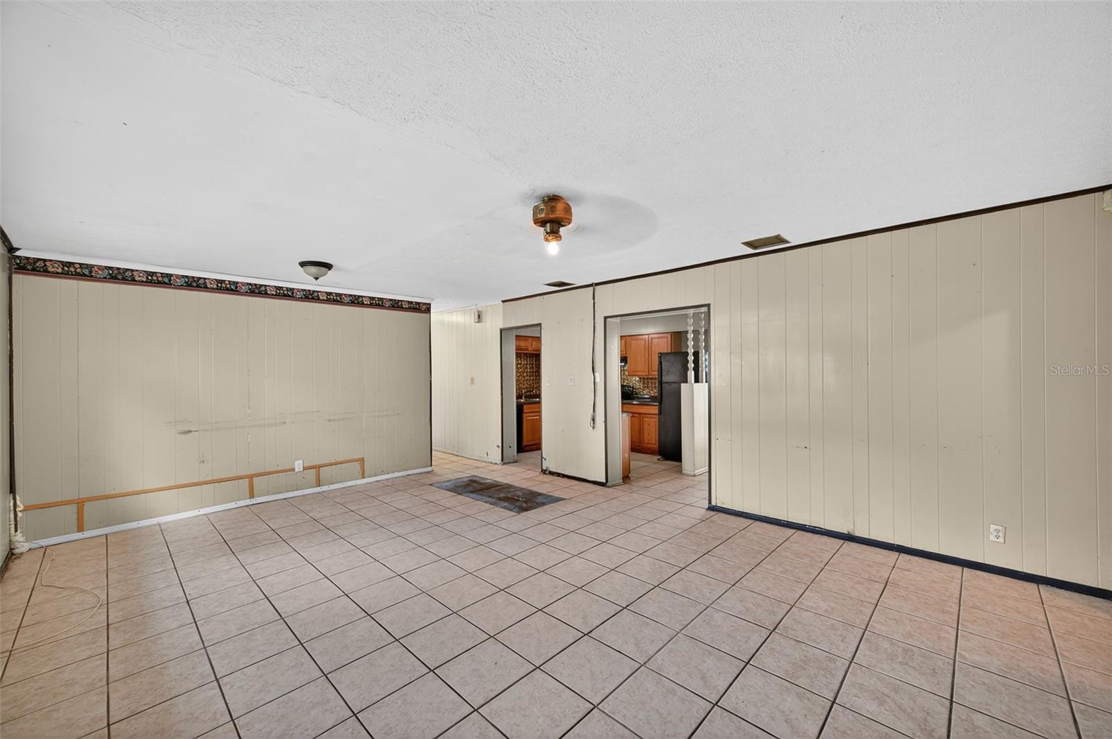 207 W BOUGAINVILLEA AVE, TAMPA, FL, 33612