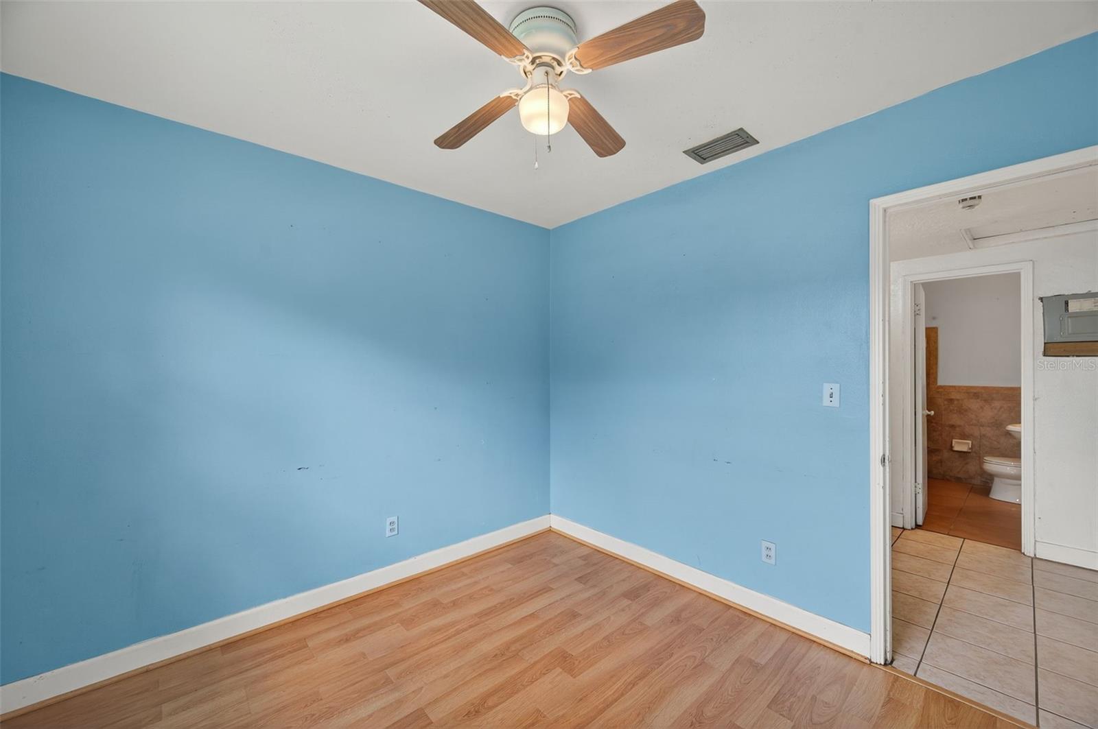 207 W BOUGAINVILLEA AVE, TAMPA, FL, 33612