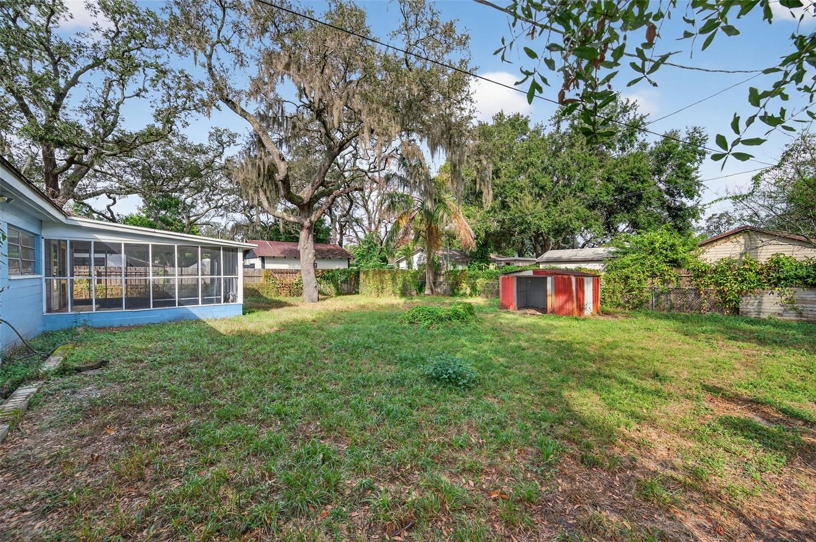 207 W BOUGAINVILLEA AVE, TAMPA, FL, 33612