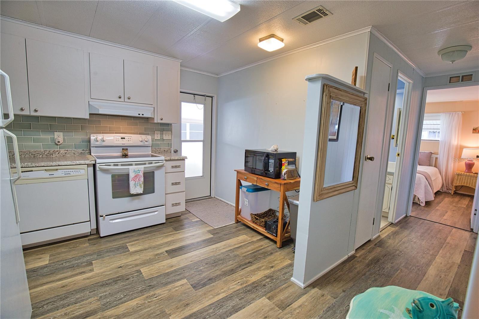 236 N FIJI CIR, ENGLEWOOD, FL, 34223