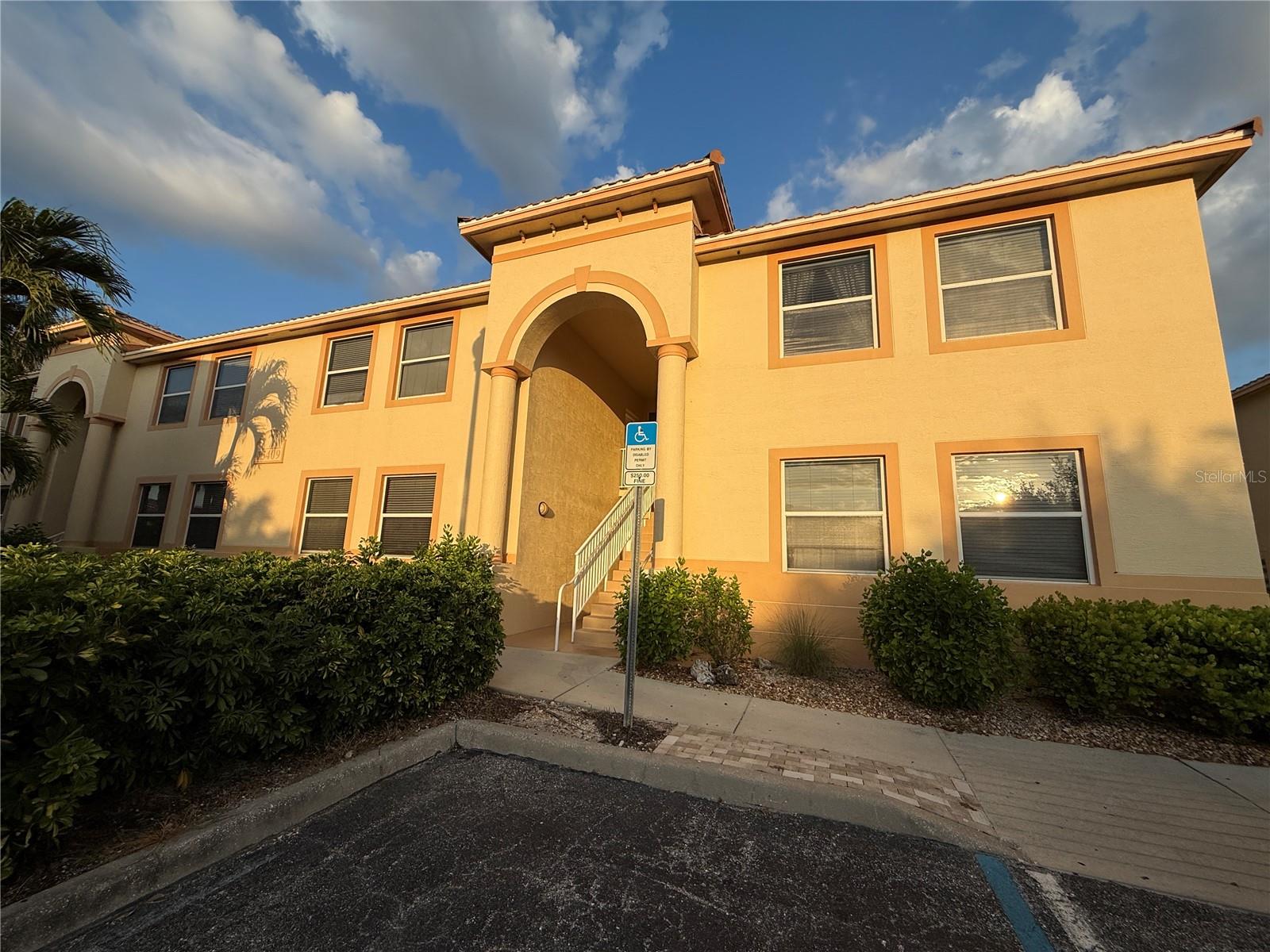 15409 BELLAMAR CIR #713, FORT MYERS, FL, 33908