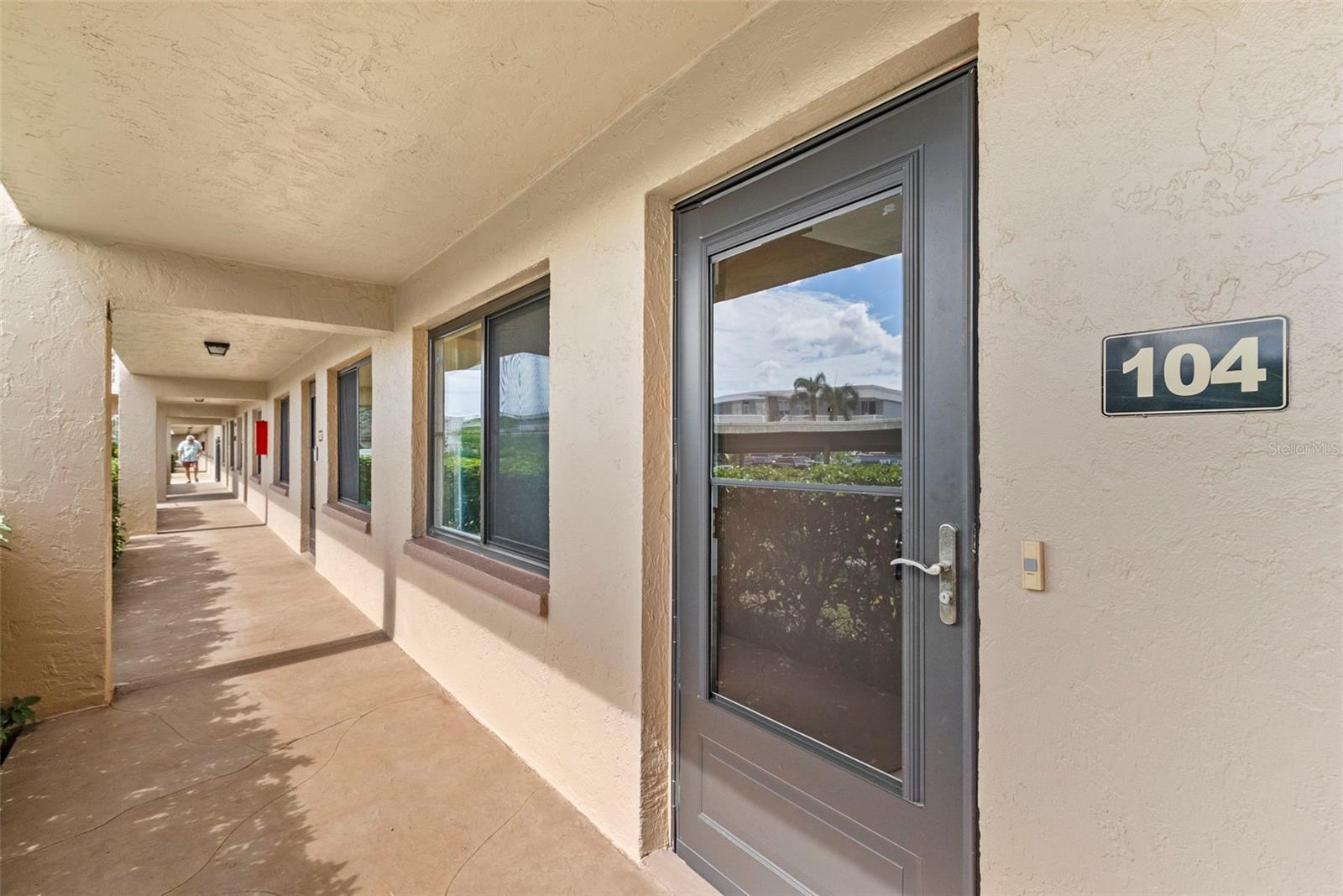 4920 LOCUST ST NE #104, ST PETERSBURG, FL, 33703