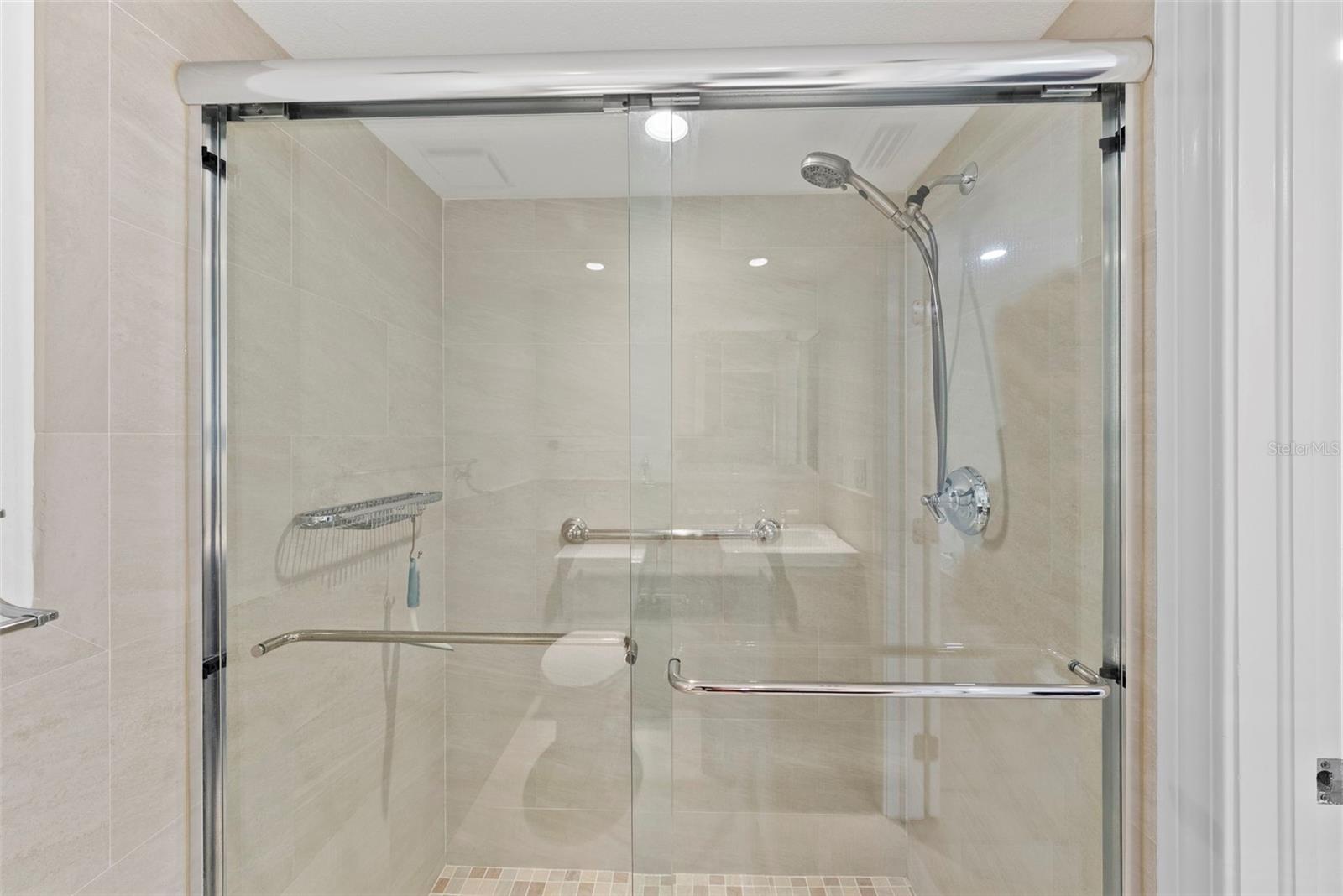 4920 LOCUST ST NE #104, ST PETERSBURG, FL, 33703