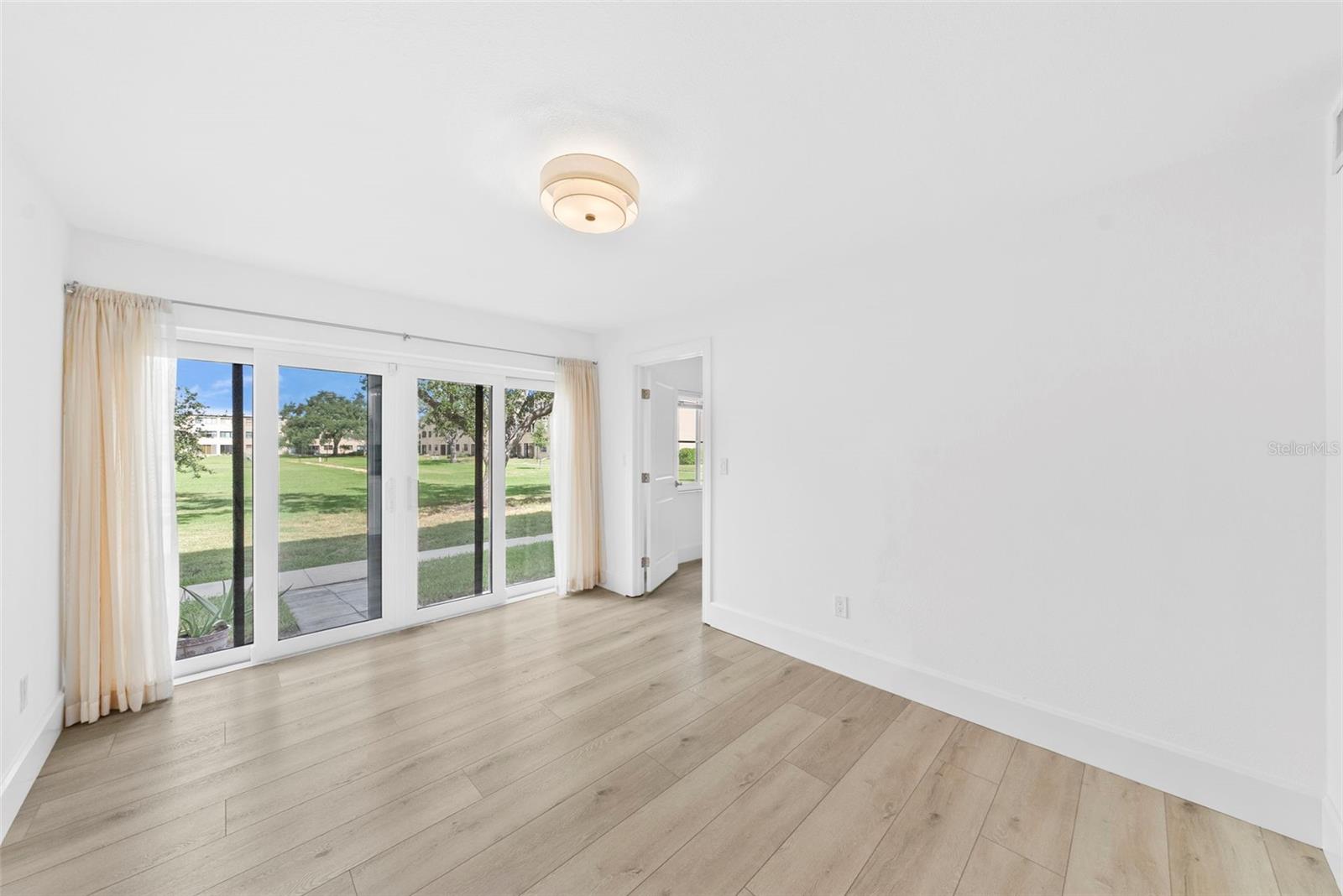 4920 LOCUST ST NE #104, ST PETERSBURG, FL, 33703