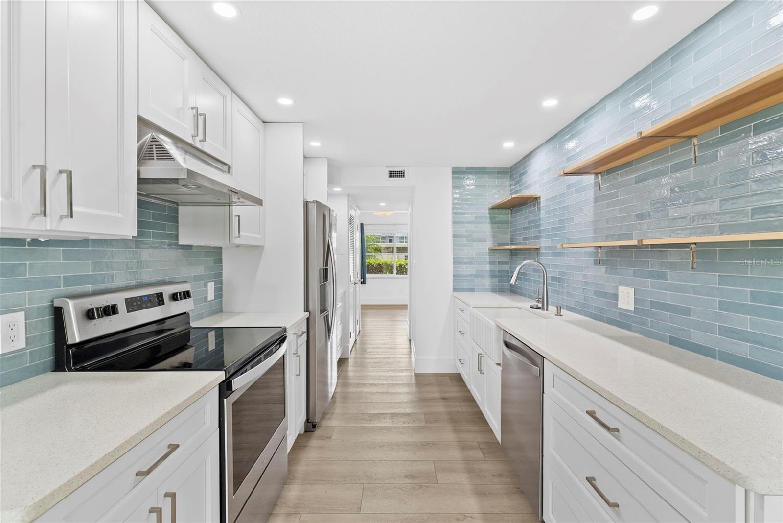 4920 LOCUST ST NE #104, ST PETERSBURG, FL, 33703