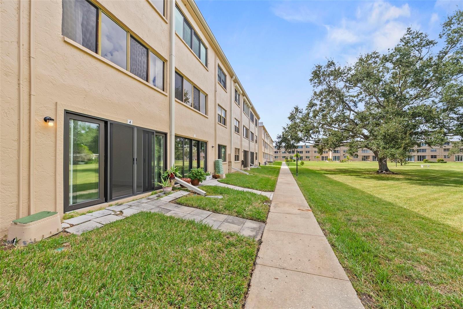 4920 LOCUST ST NE #104, ST PETERSBURG, FL, 33703