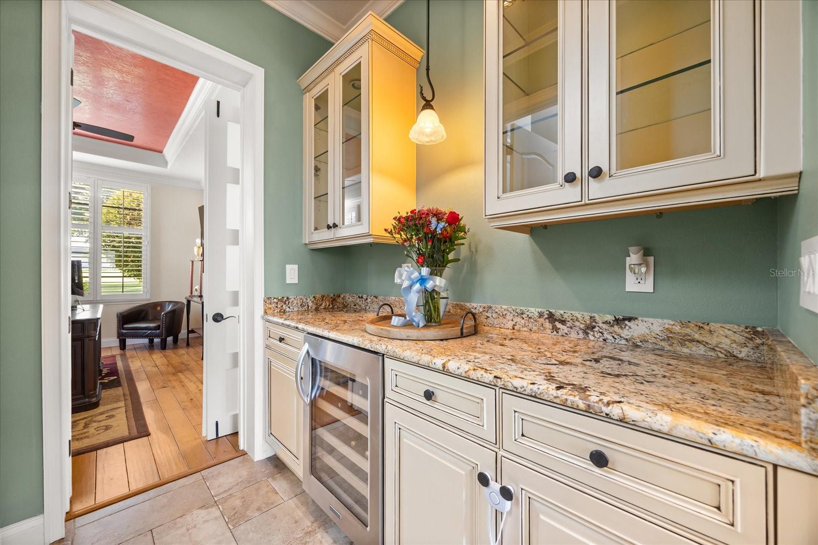 1749 LAKE TERRACE DR, EUSTIS, FL, 32726