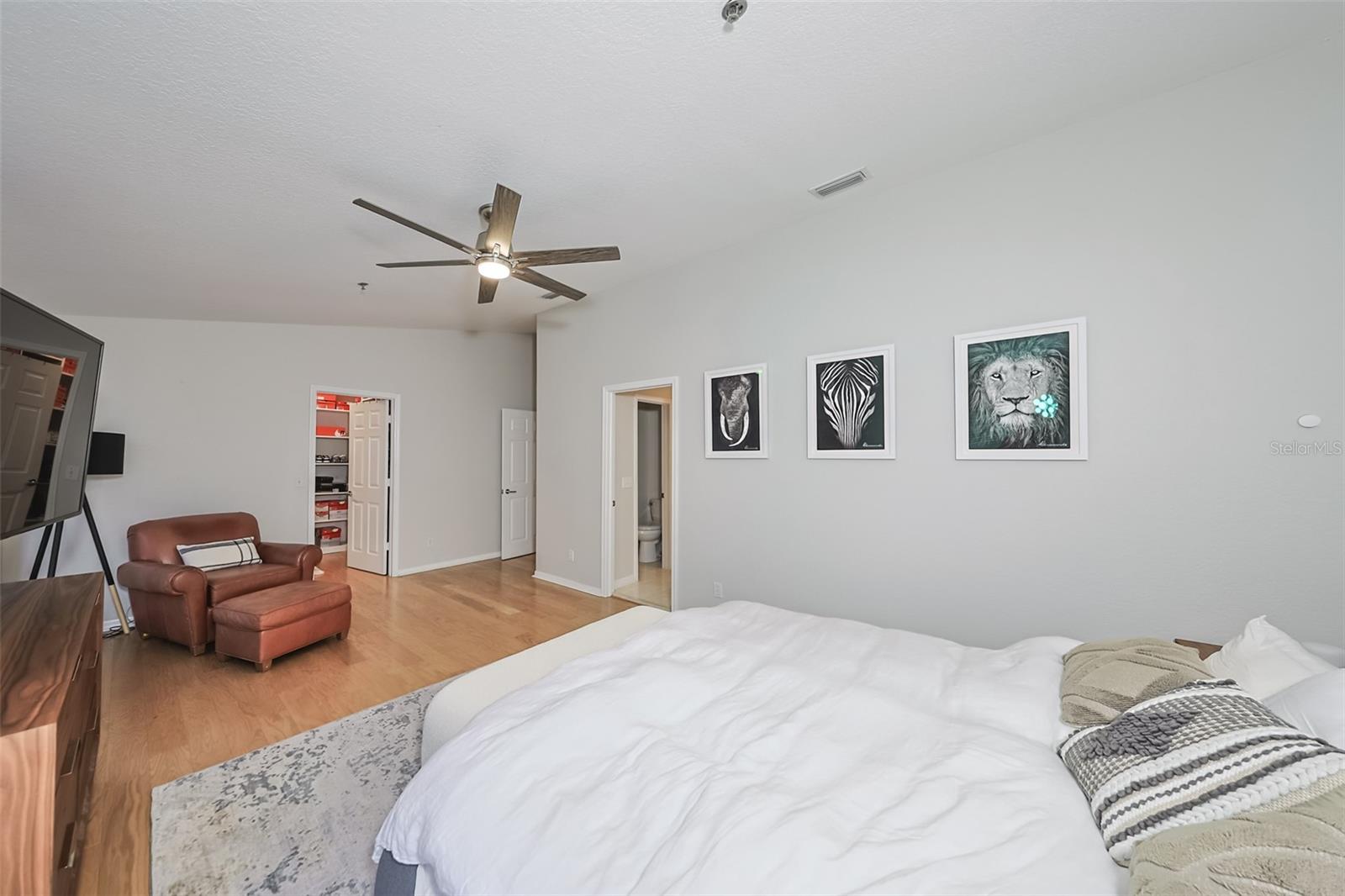 2403 W PALM DR #2, TAMPA, FL, 33629