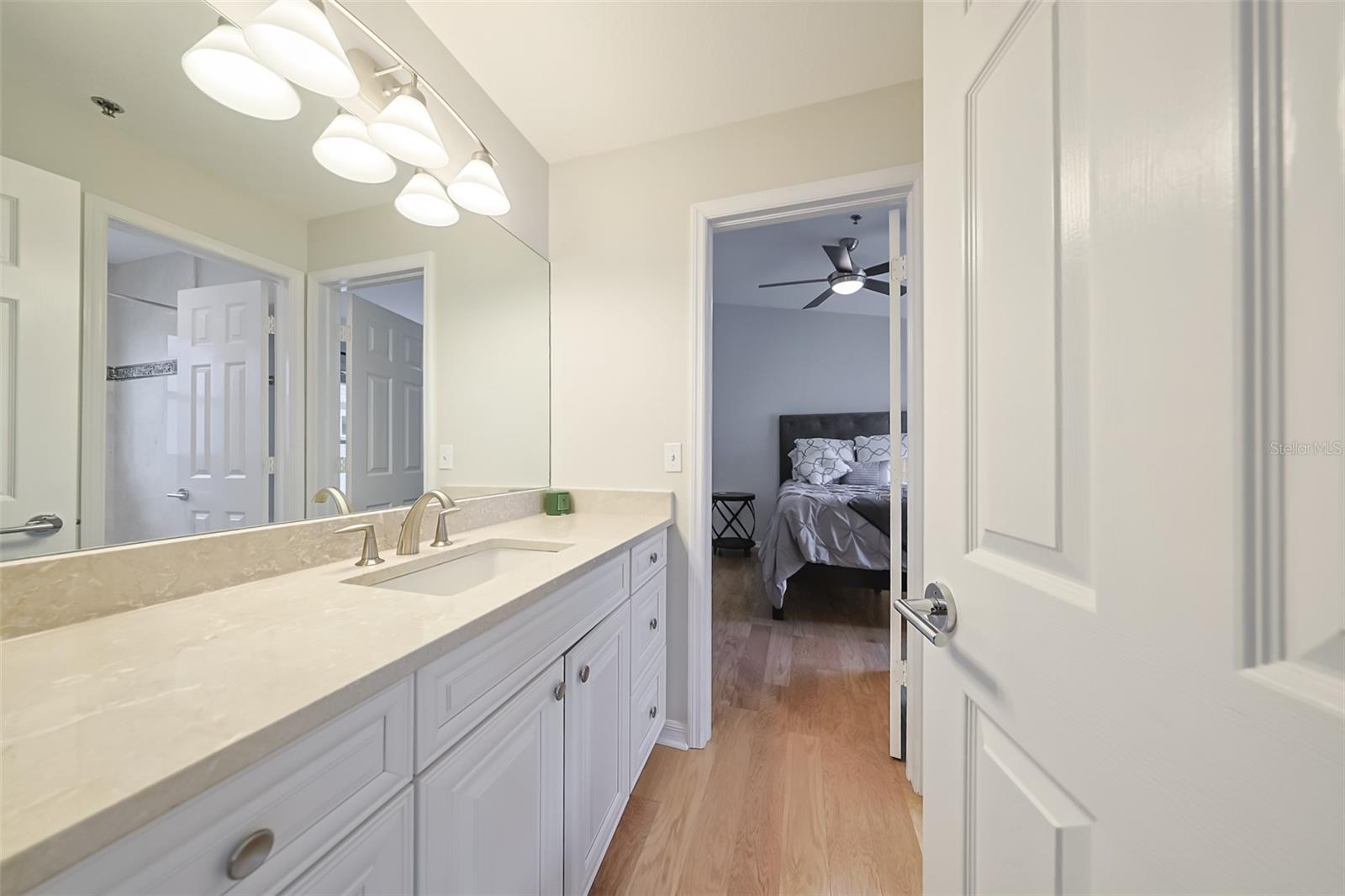 2403 W PALM DR #2, TAMPA, FL, 33629