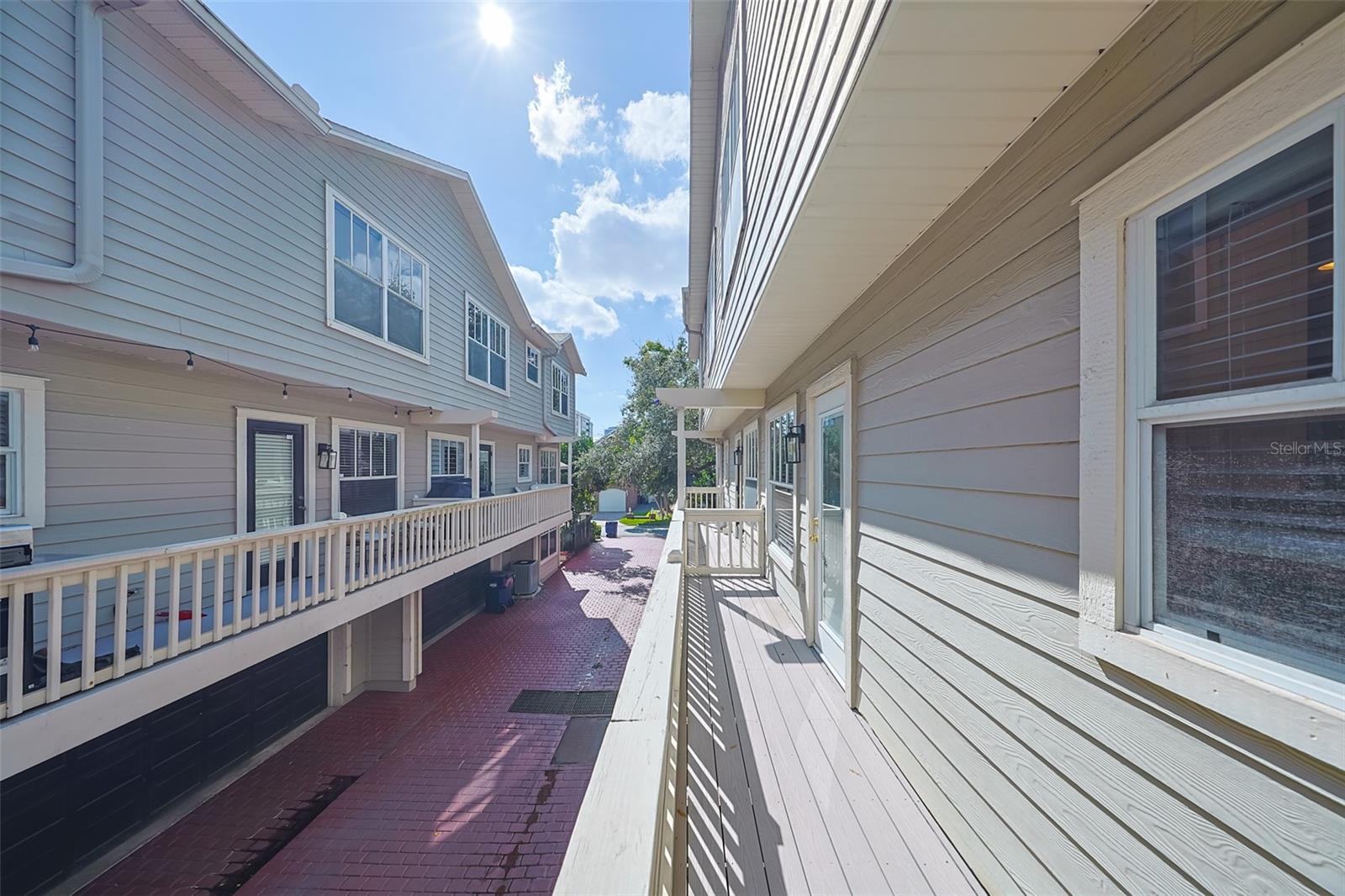 2403 W PALM DR #2, TAMPA, FL, 33629