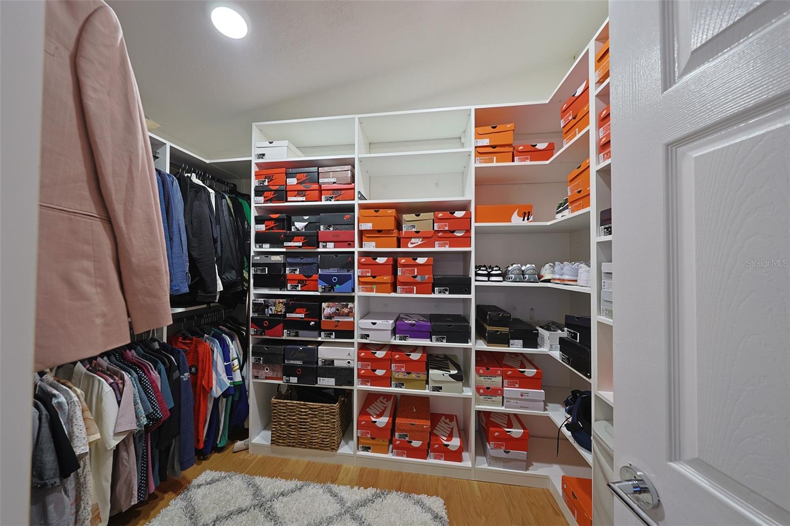 2403 W PALM DR #2, TAMPA, FL, 33629