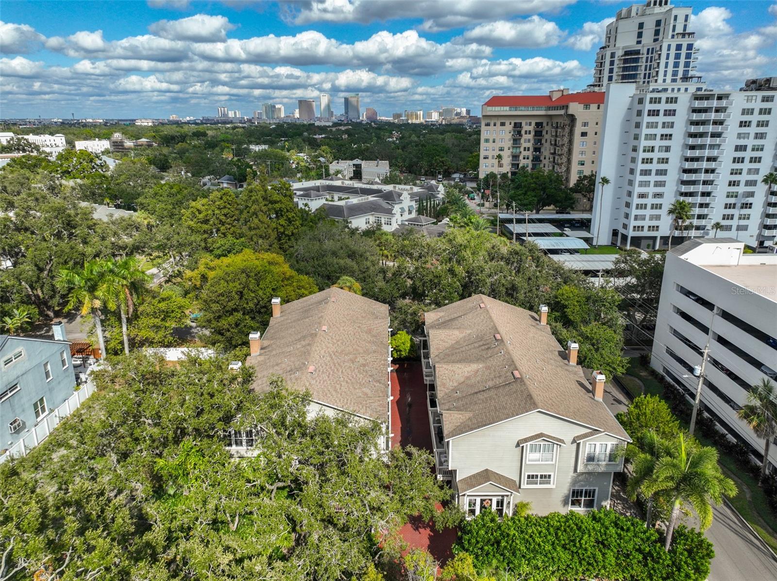 2403 W PALM DR #2, TAMPA, FL, 33629