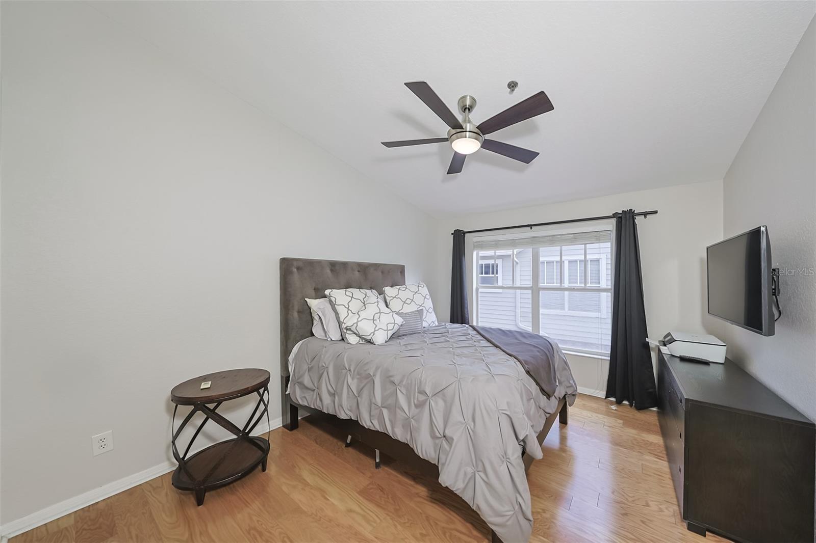 2403 W PALM DR #2, TAMPA, FL, 33629