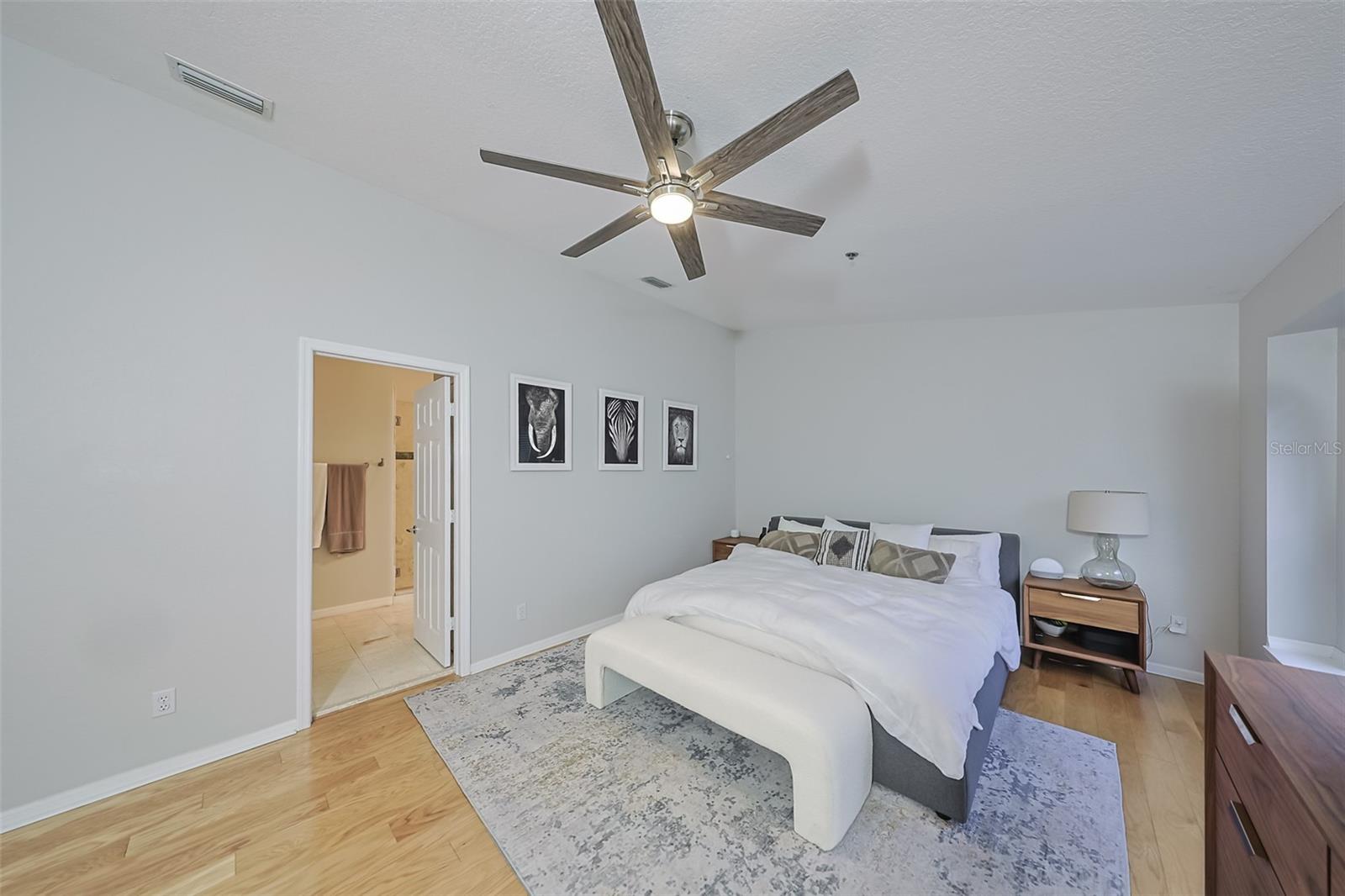 2403 W PALM DR #2, TAMPA, FL, 33629