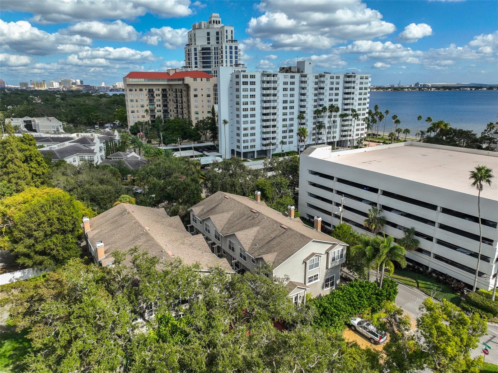 2403 W PALM DR #2, TAMPA, FL, 33629