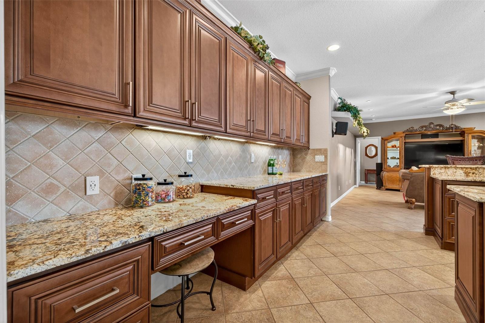 9221 SEA OAKS CT, SEMINOLE, FL, 33776