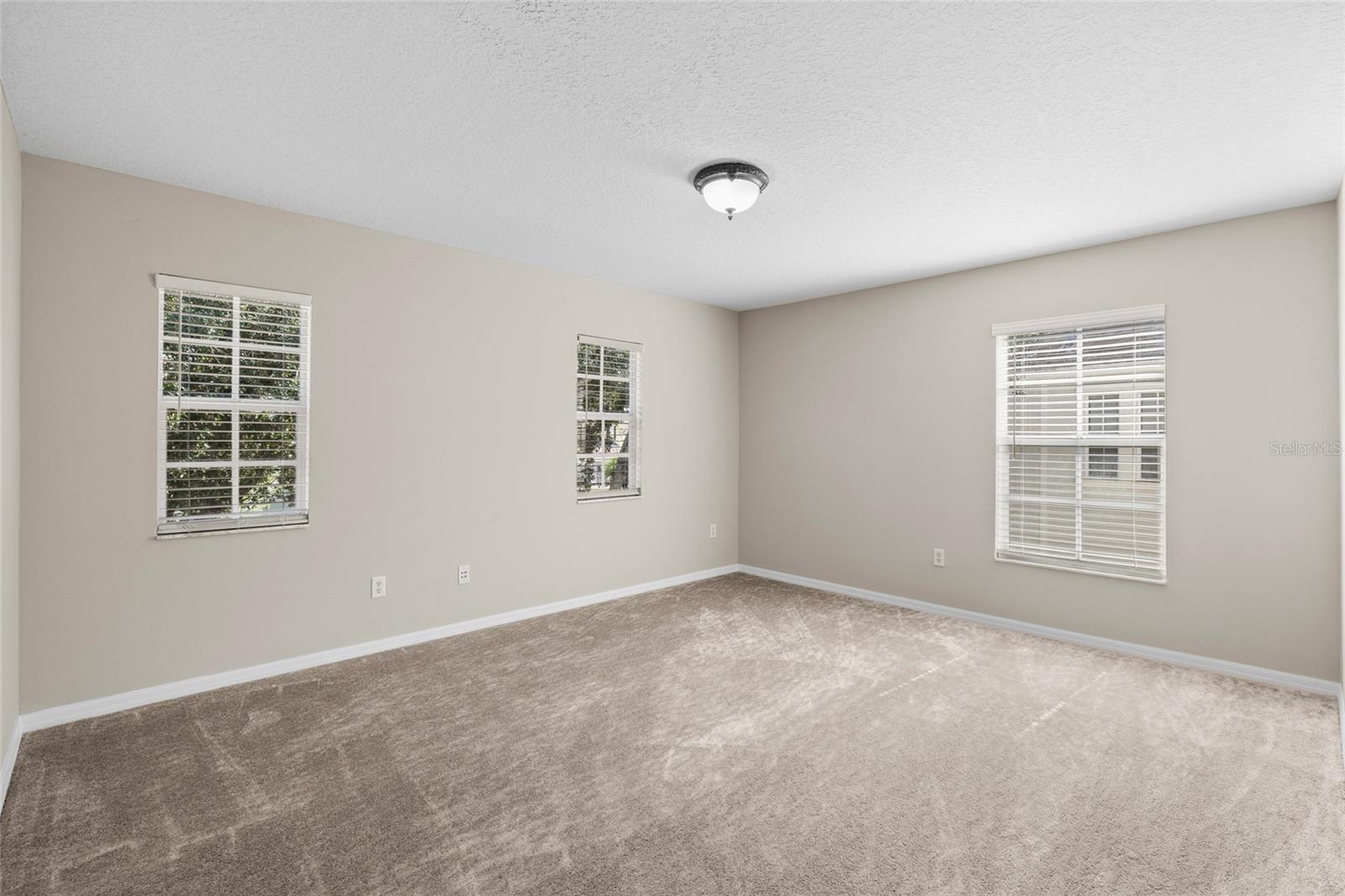 5909 GRAND LONEOAK LN, LITHIA, FL, 33547