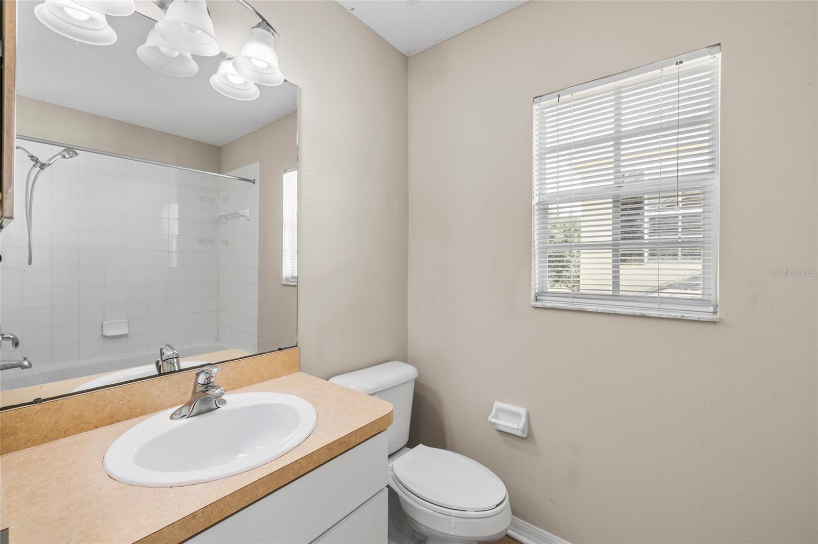 5909 GRAND LONEOAK LN, LITHIA, FL, 33547