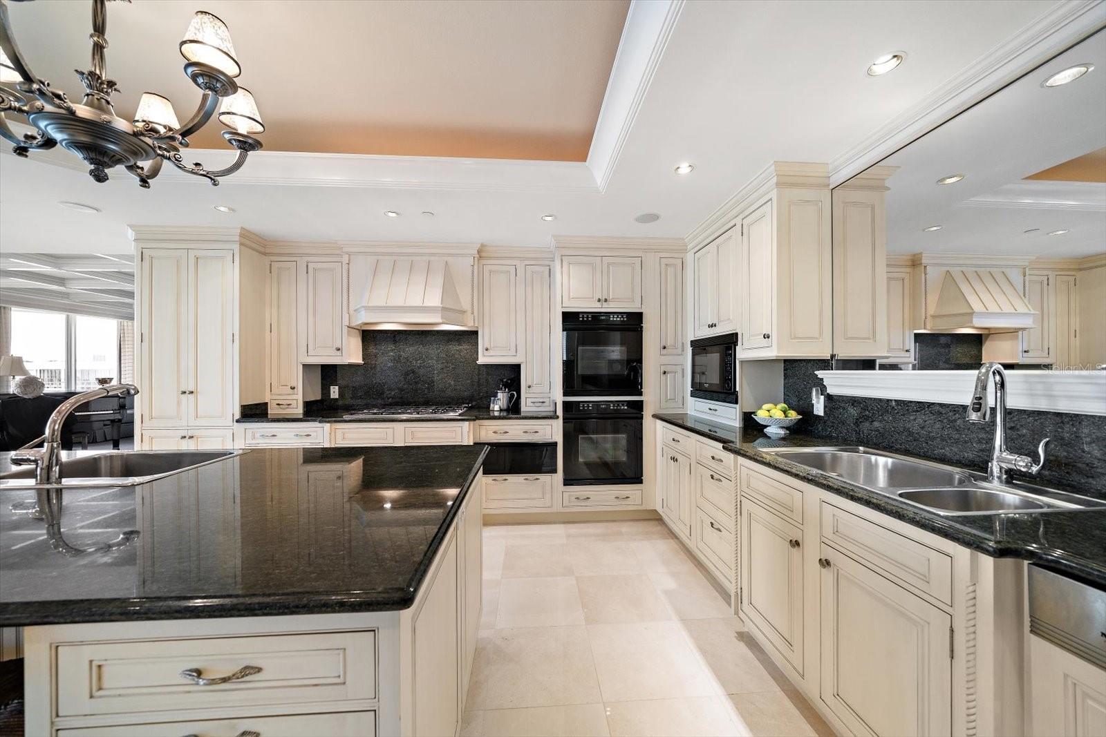 TB8442748 Property Photo