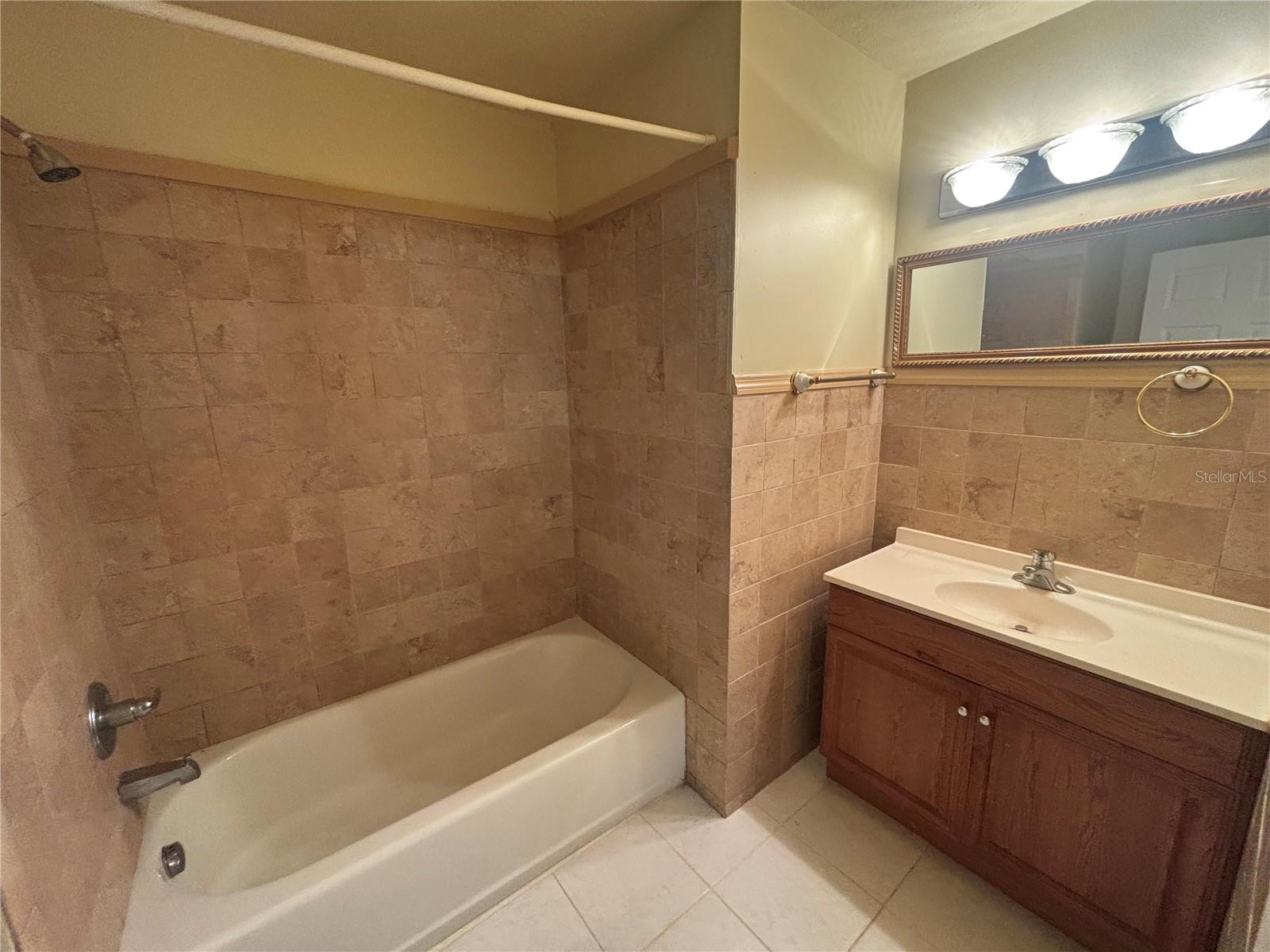 536 MARION OAKS GOLF RD, OCALA, FL, 34473