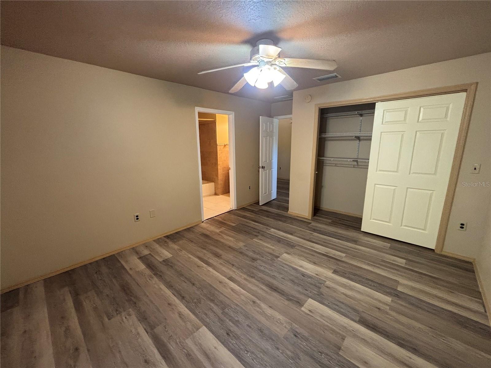 536 MARION OAKS GOLF RD, OCALA, FL, 34473