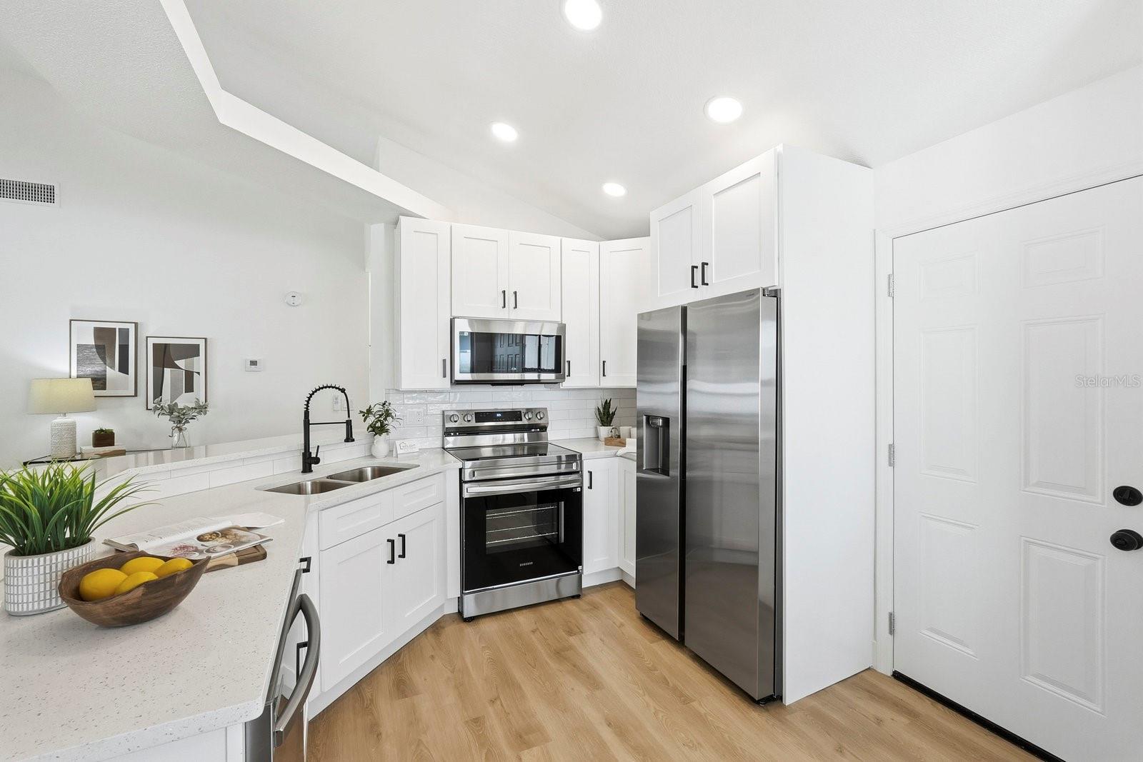 12717 DUNHILL DR, TAMPA, FL, 33624