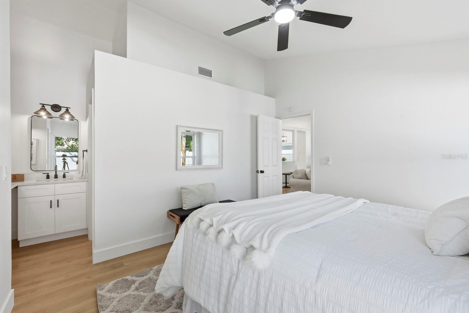 12717 DUNHILL DR, TAMPA, FL, 33624