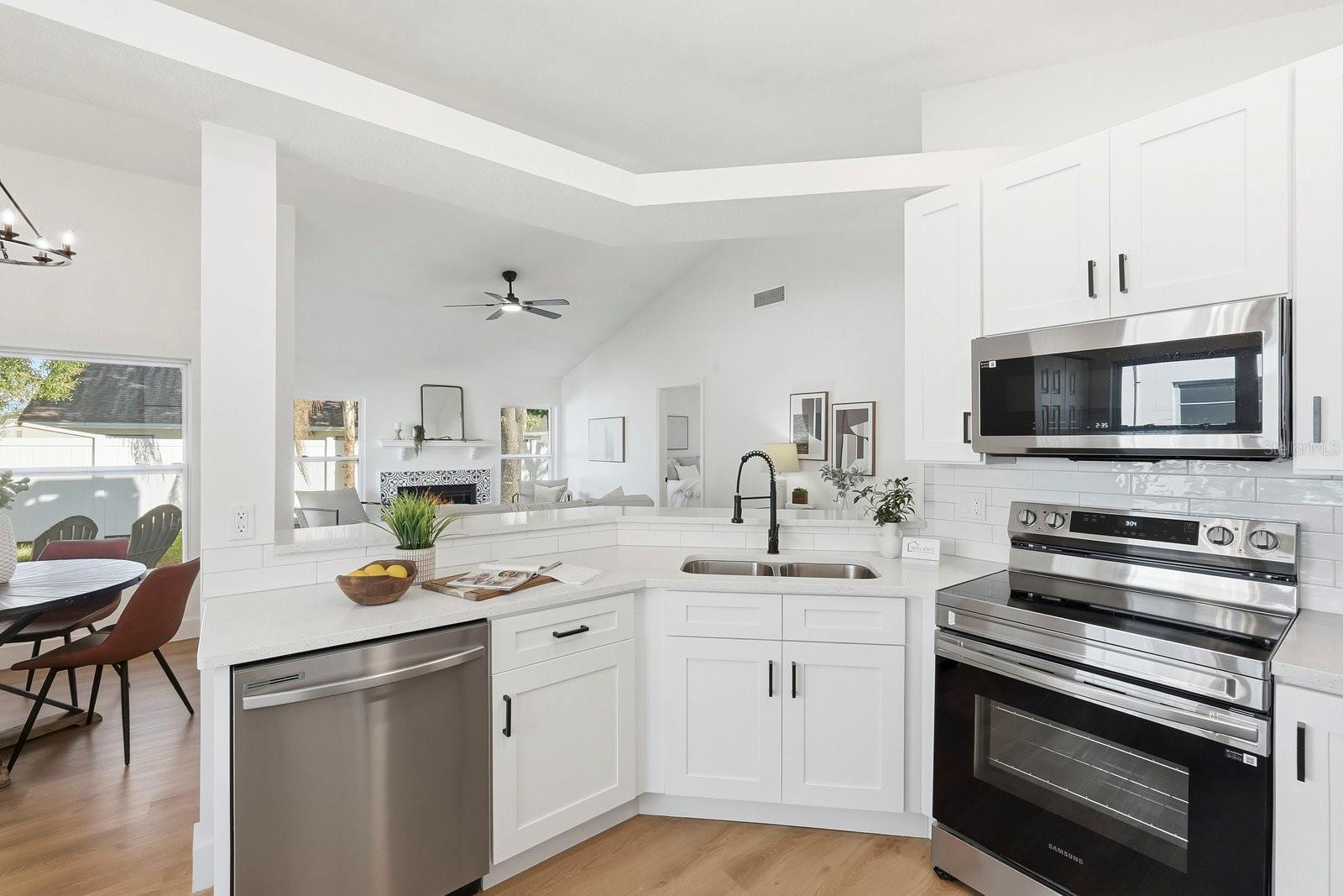 12717 DUNHILL DR, TAMPA, FL, 33624