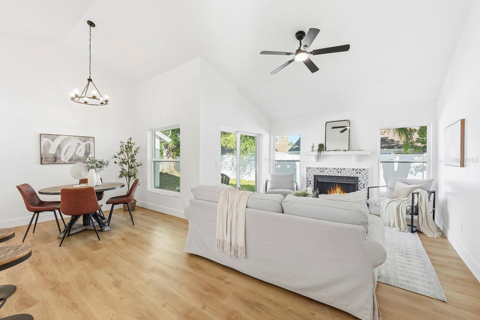 12717 DUNHILL DR, TAMPA, FL, 33624