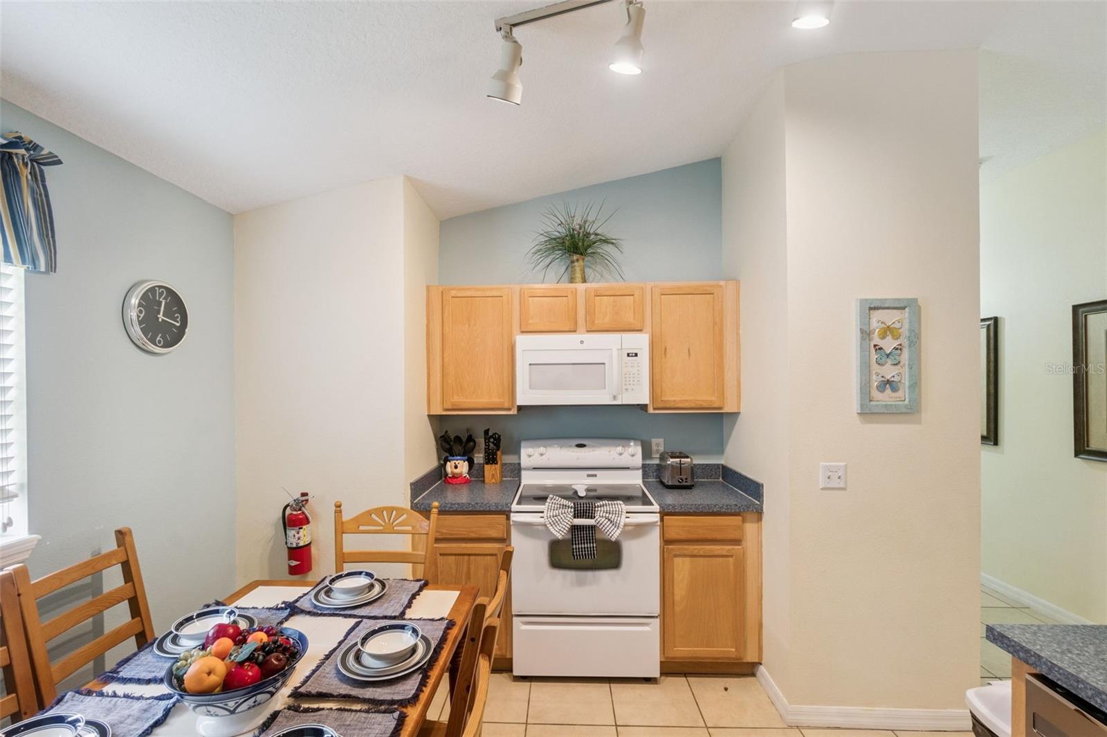 403 SANDY RIDGE DR, DAVENPORT, FL, 33896