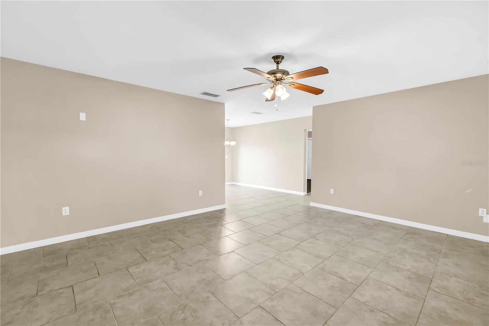 813 CYPRESS WOOD LN, SARASOTA, FL, 34243
