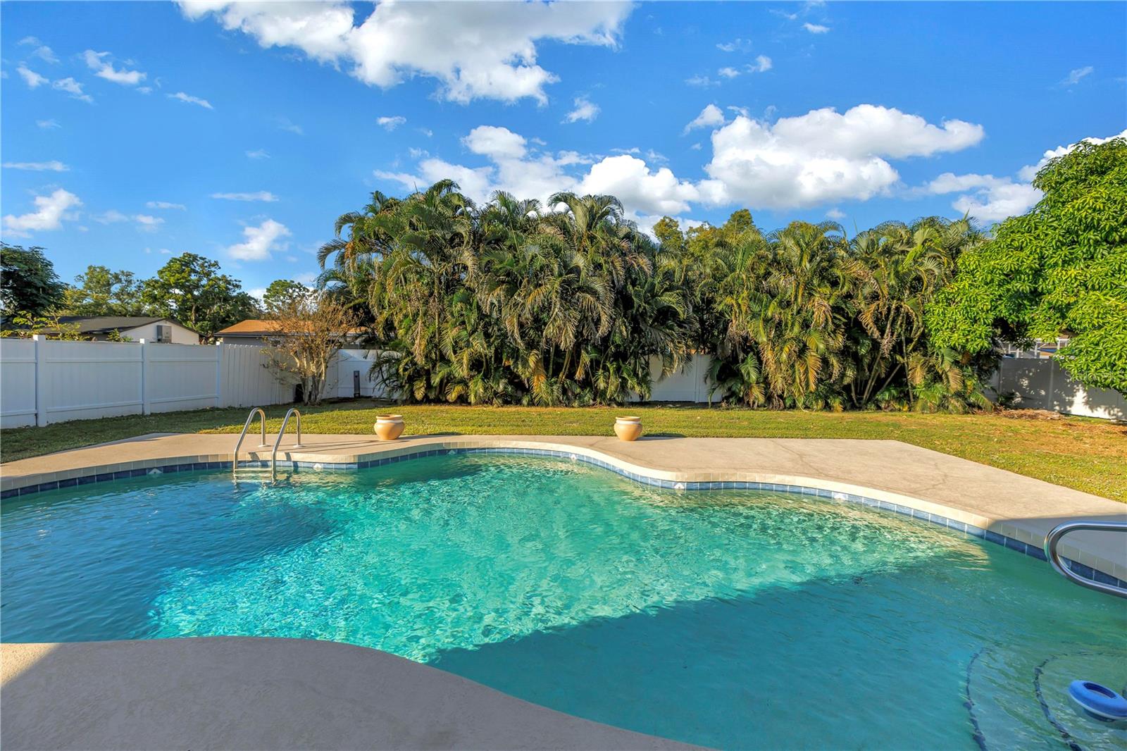 813 CYPRESS WOOD LN, SARASOTA, FL, 34243