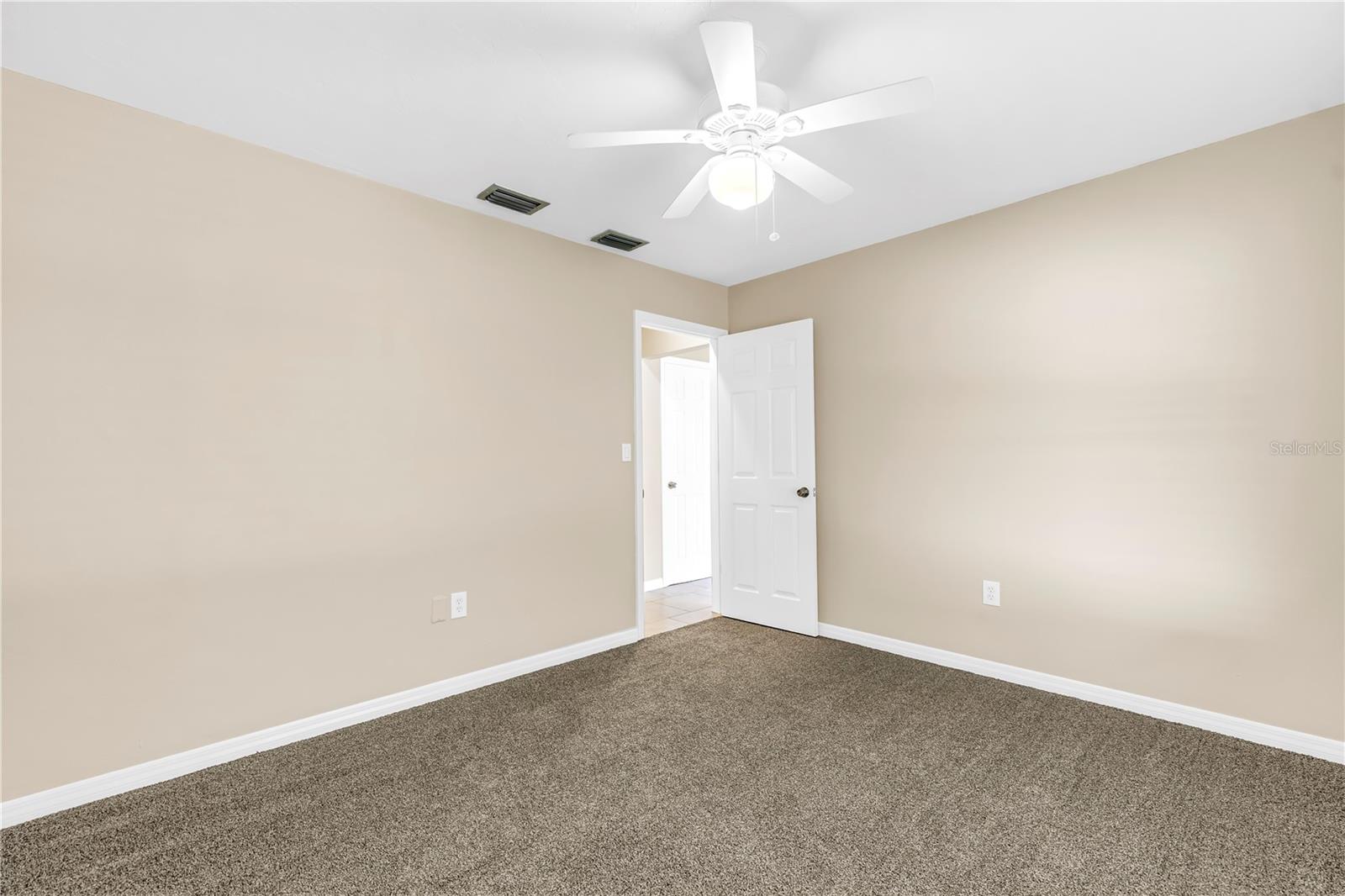 813 CYPRESS WOOD LN, SARASOTA, FL, 34243