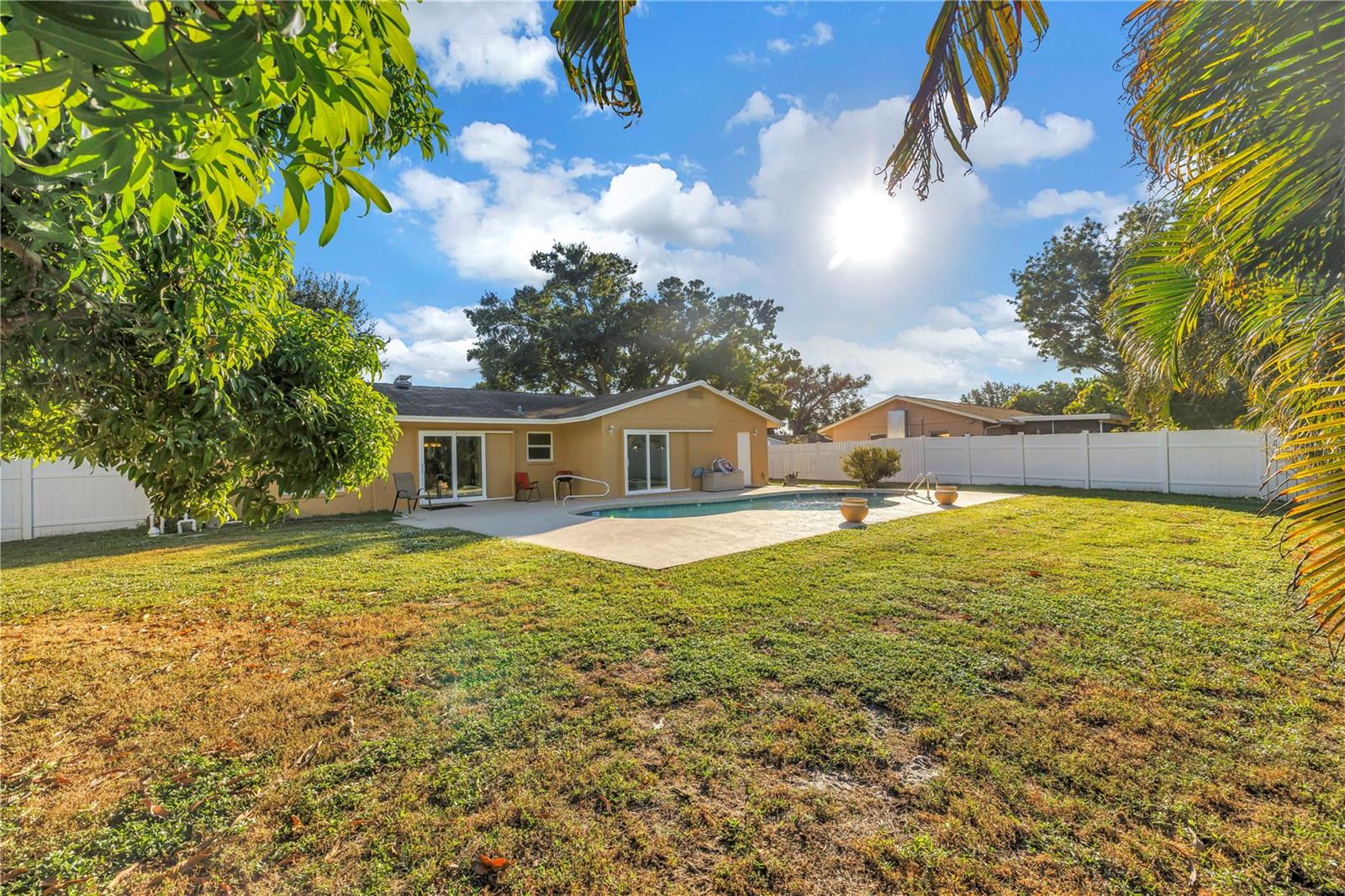 813 CYPRESS WOOD LN, SARASOTA, FL, 34243