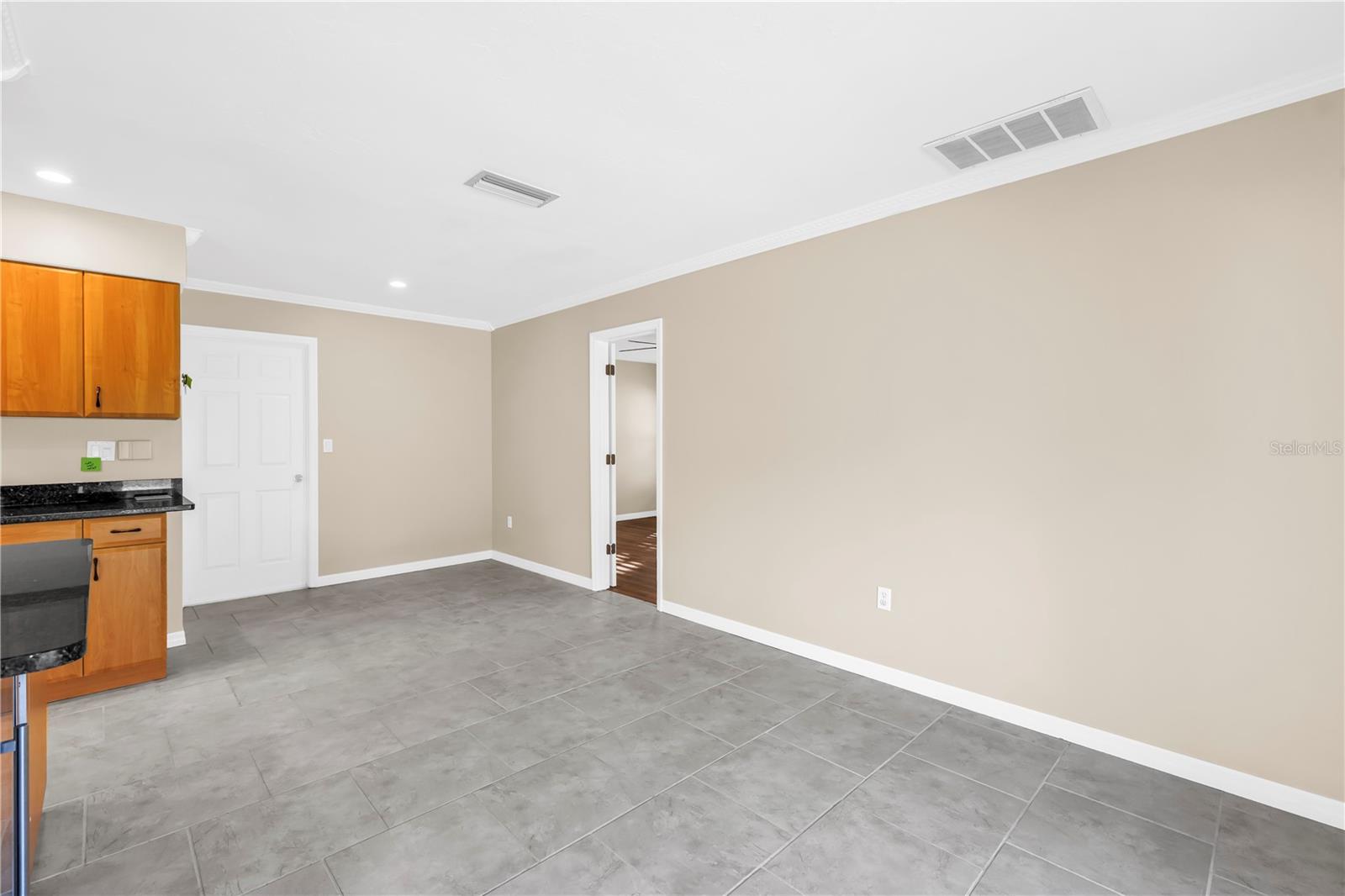 813 CYPRESS WOOD LN, SARASOTA, FL, 34243