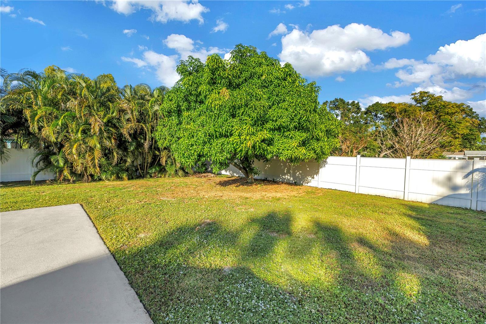 813 CYPRESS WOOD LN, SARASOTA, FL, 34243