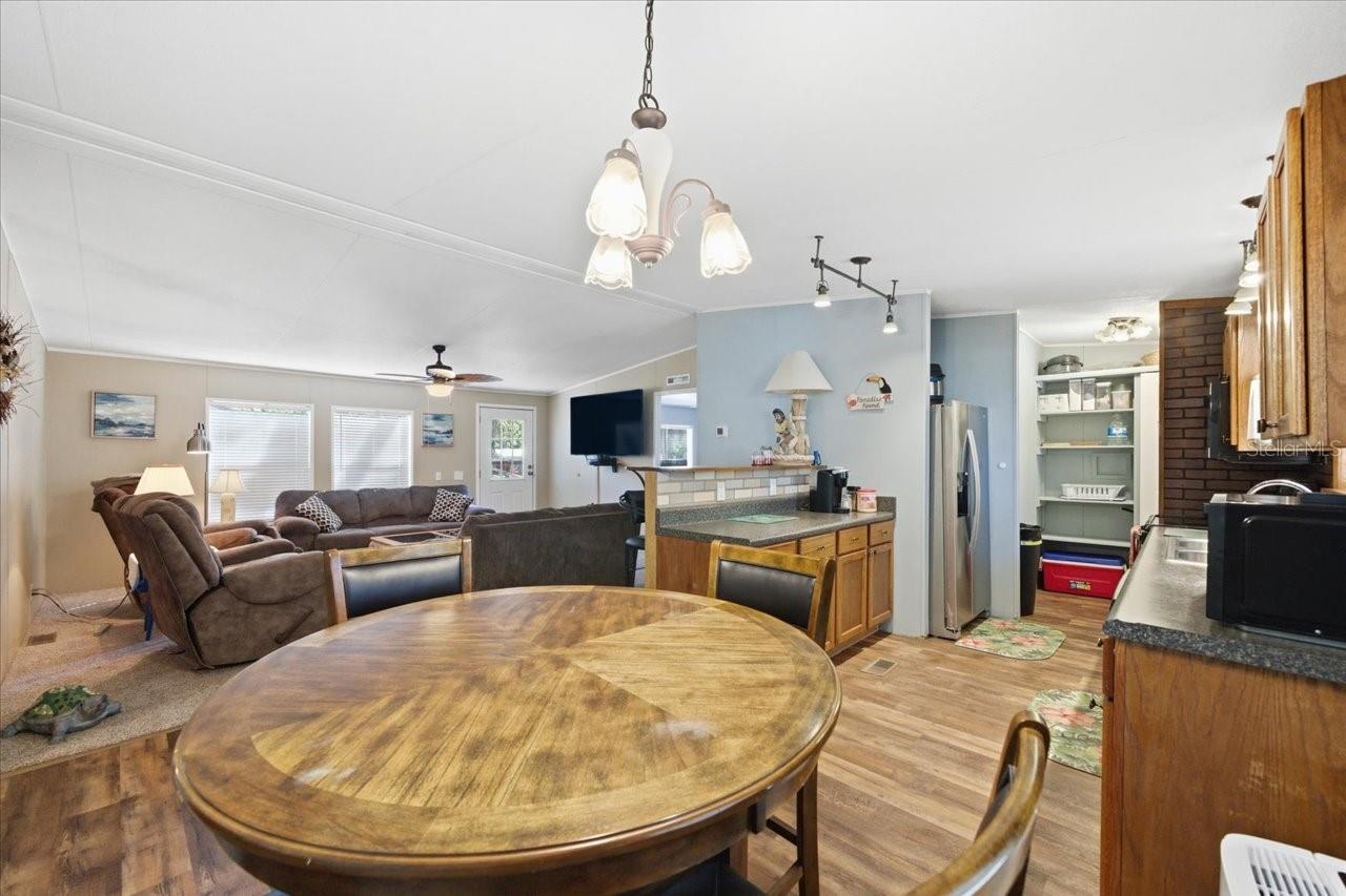 6715 W RICHARD DR, WEEKI WACHEE, FL, 34607