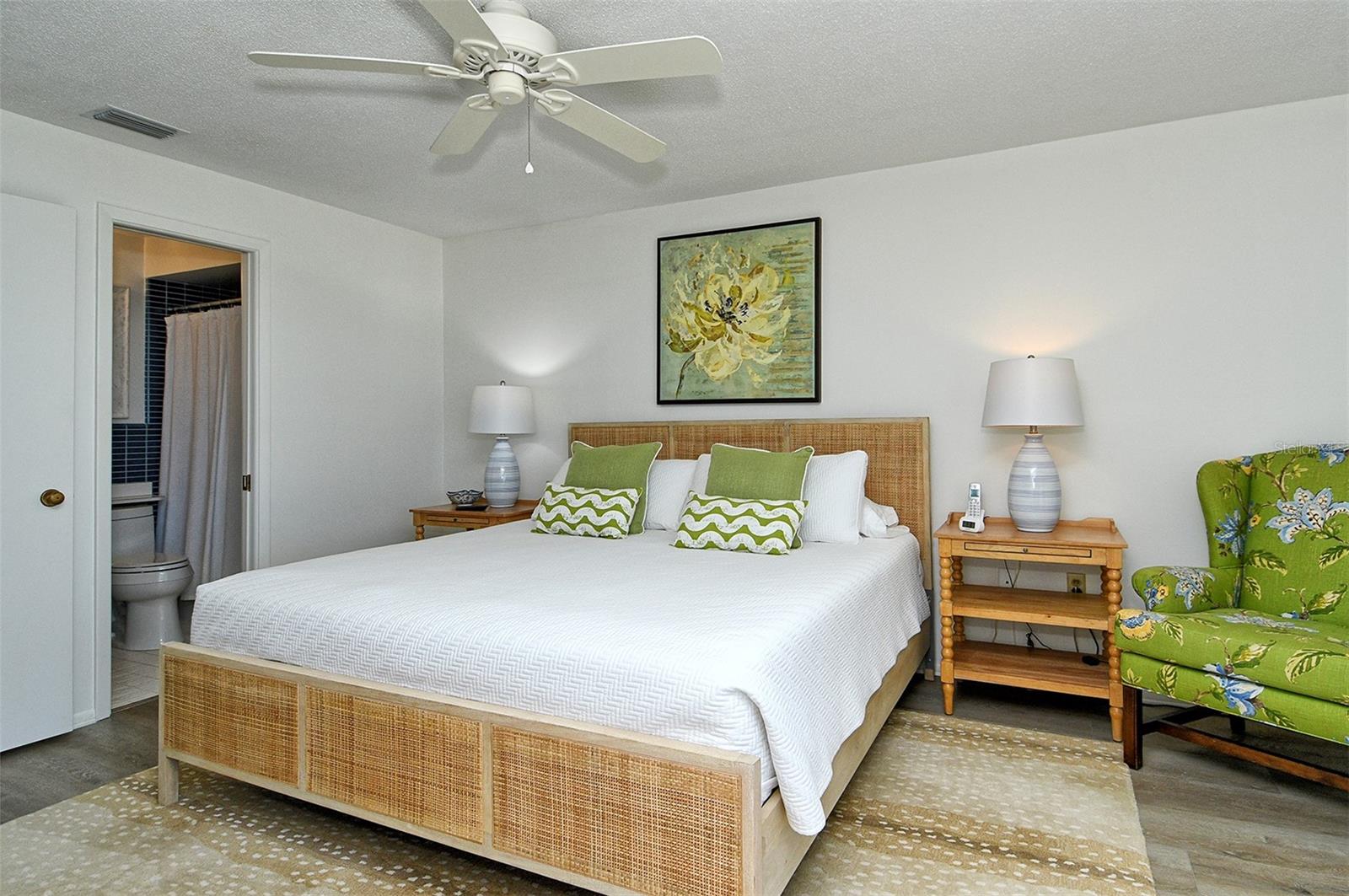 6701 GULF OF MEXICO DR #330, LONGBOAT KEY, FL, 34228