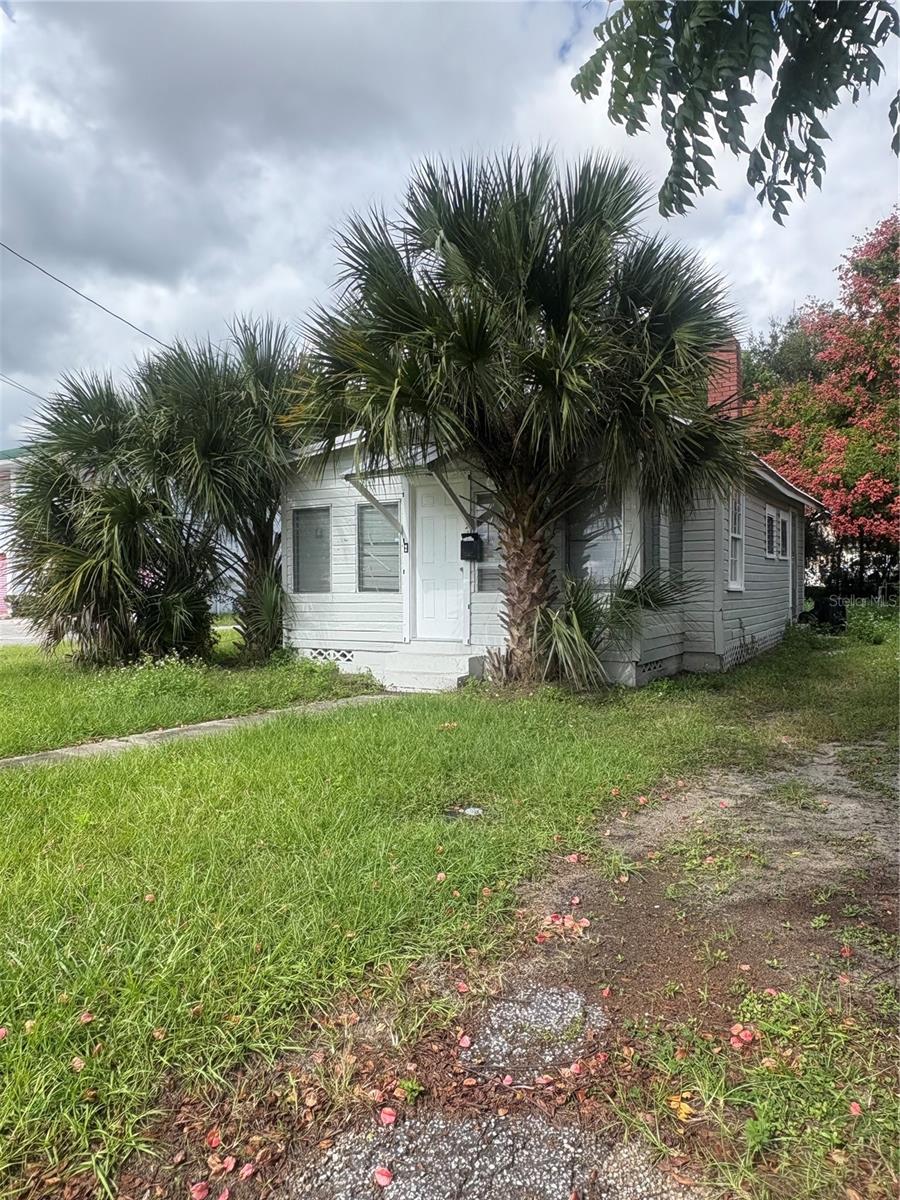 121 KENSINGTON AVE, DELAND, FL, 32724