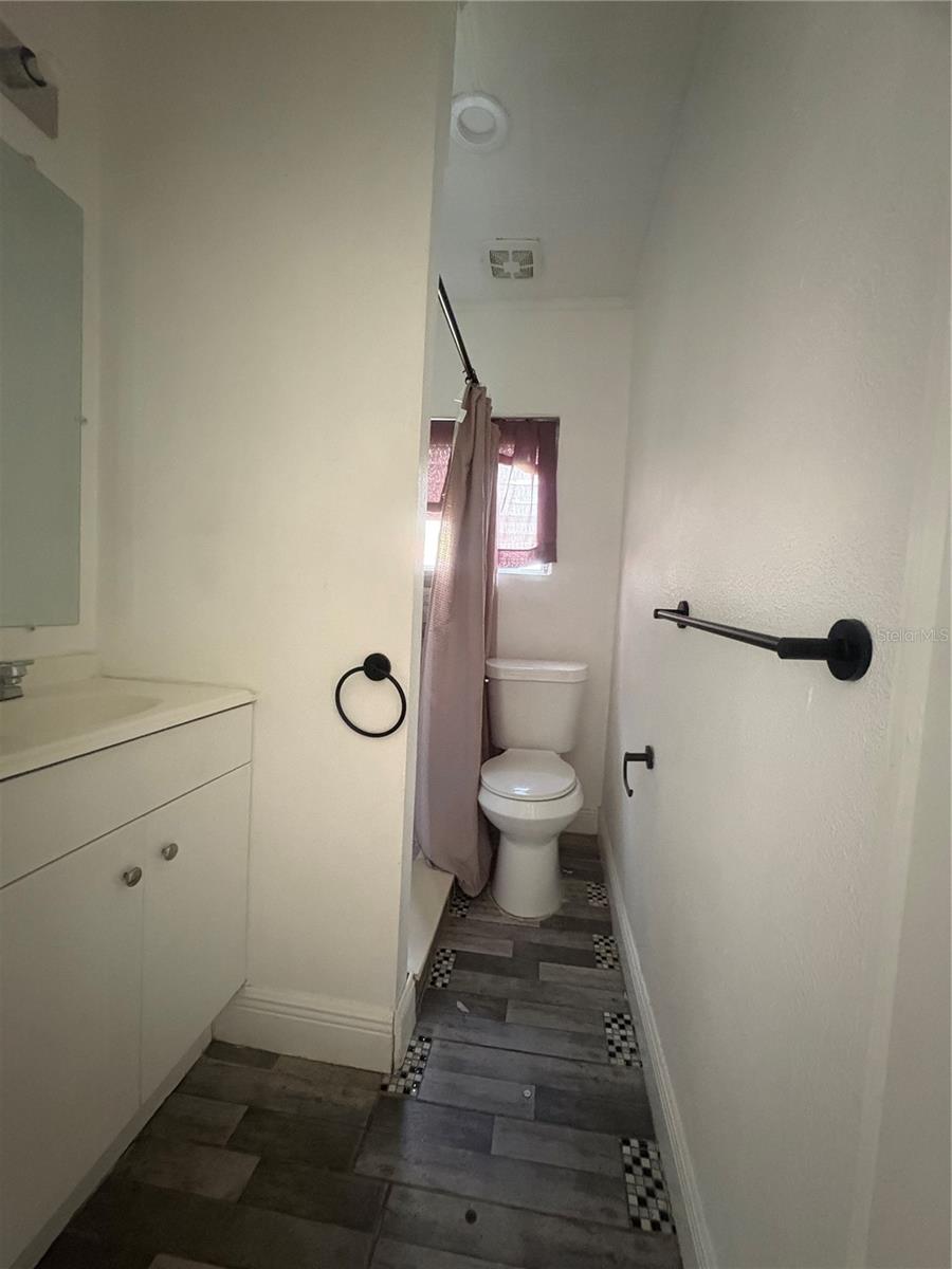 121 KENSINGTON AVE, DELAND, FL, 32724