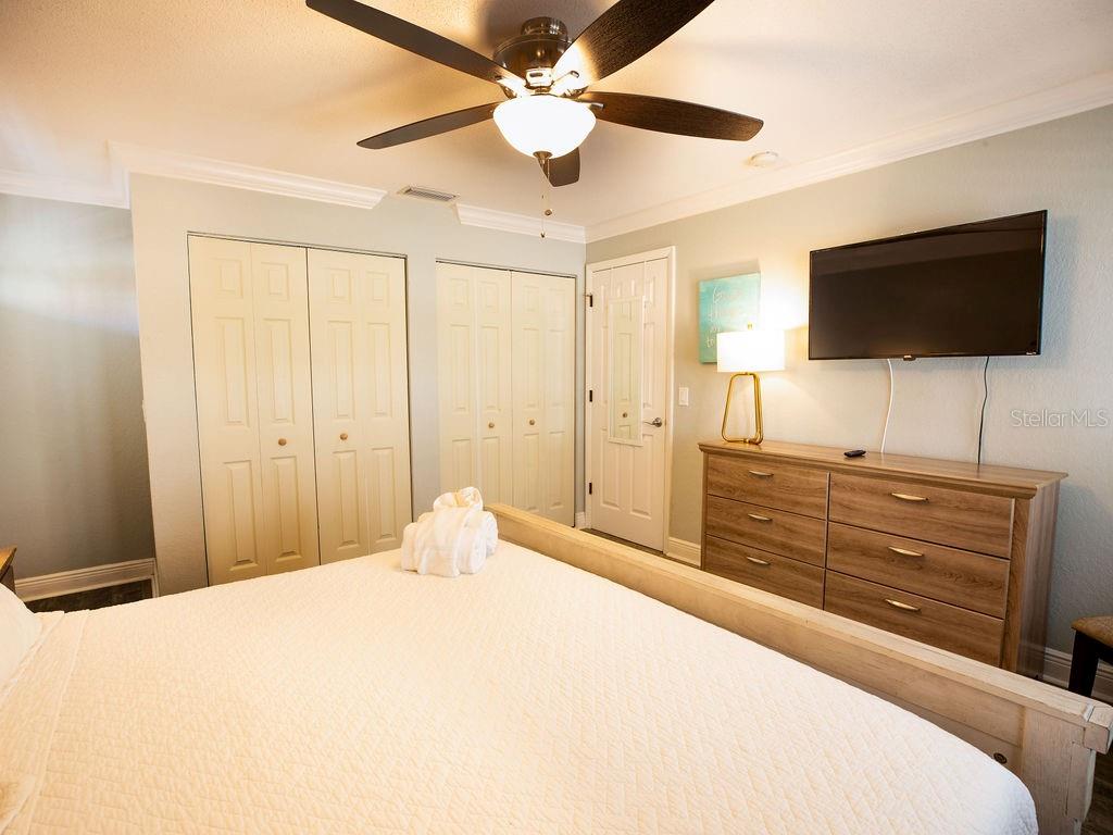 185 BRIGHTWATER DR #4, CLEARWATER BEACH, FL, 33767