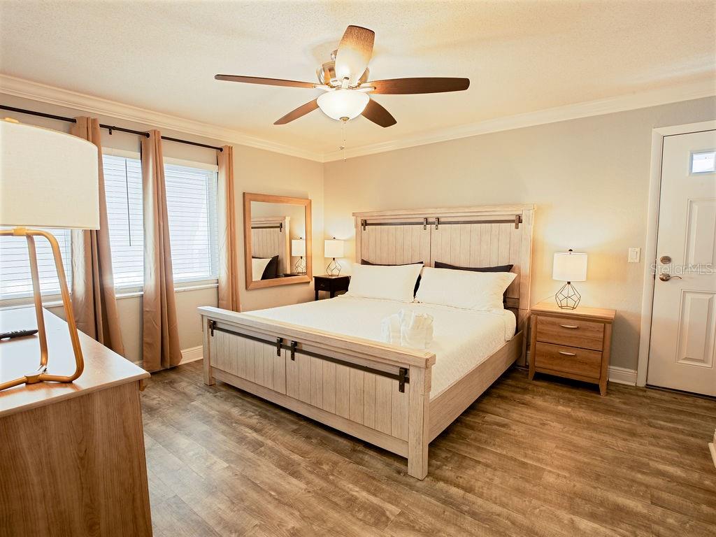 185 BRIGHTWATER DR #4, CLEARWATER BEACH, FL, 33767