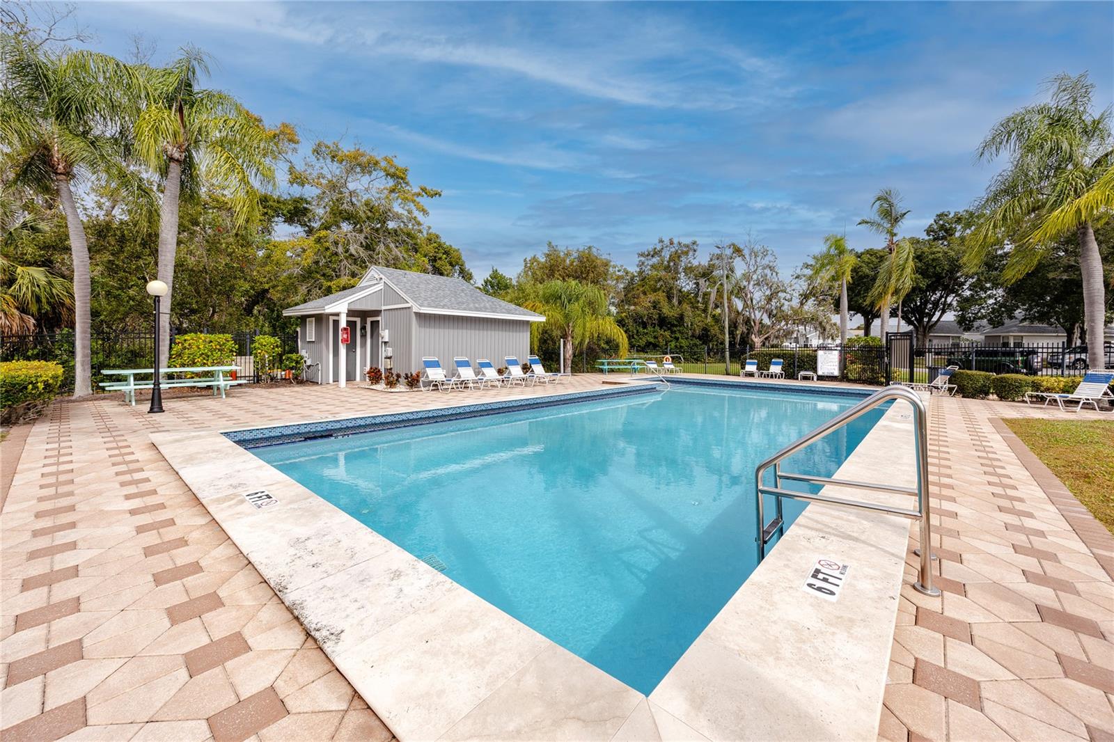 327 PHLOX DR, PALM HARBOR, FL, 34684