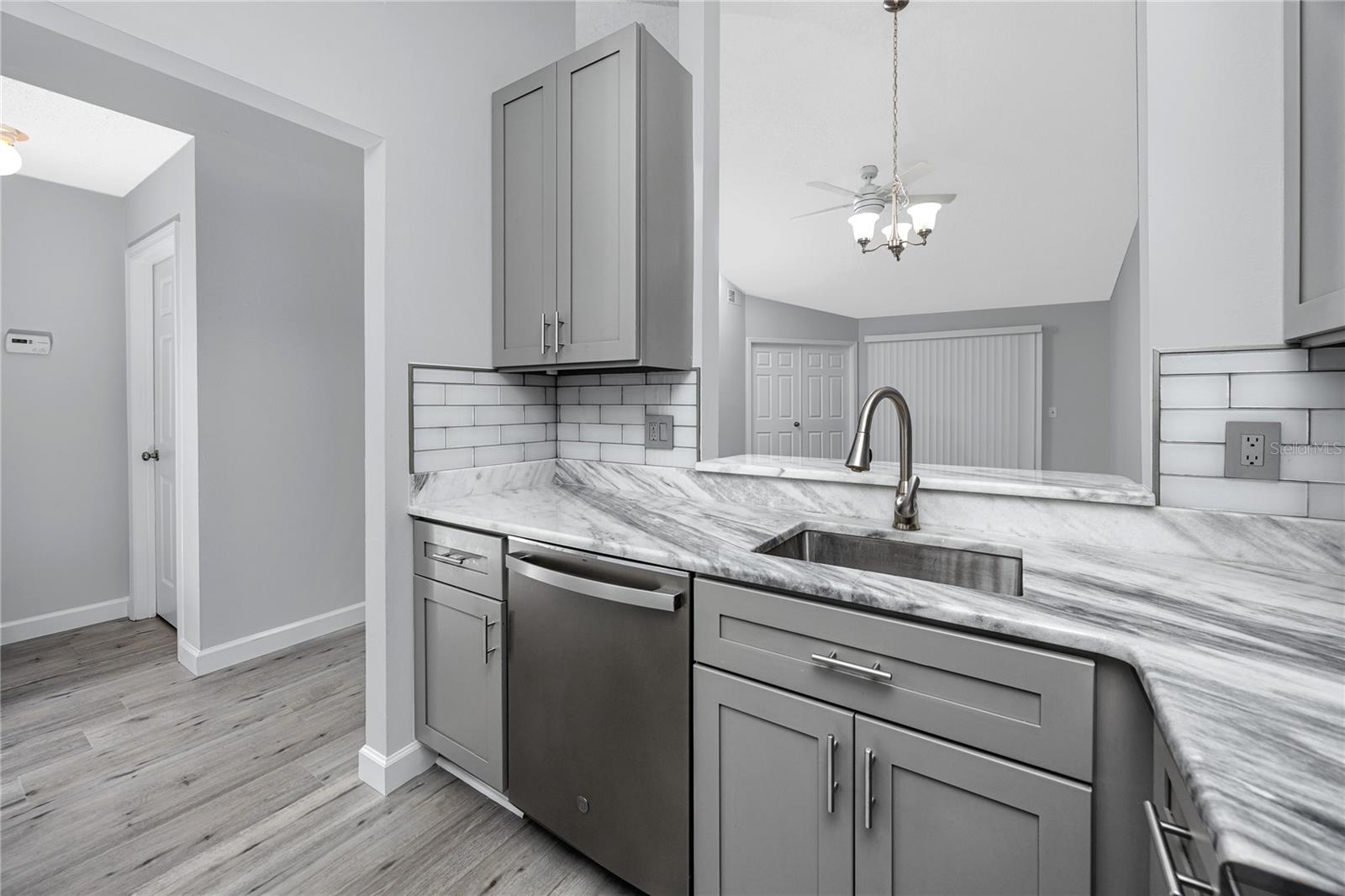 327 PHLOX DR, PALM HARBOR, FL, 34684