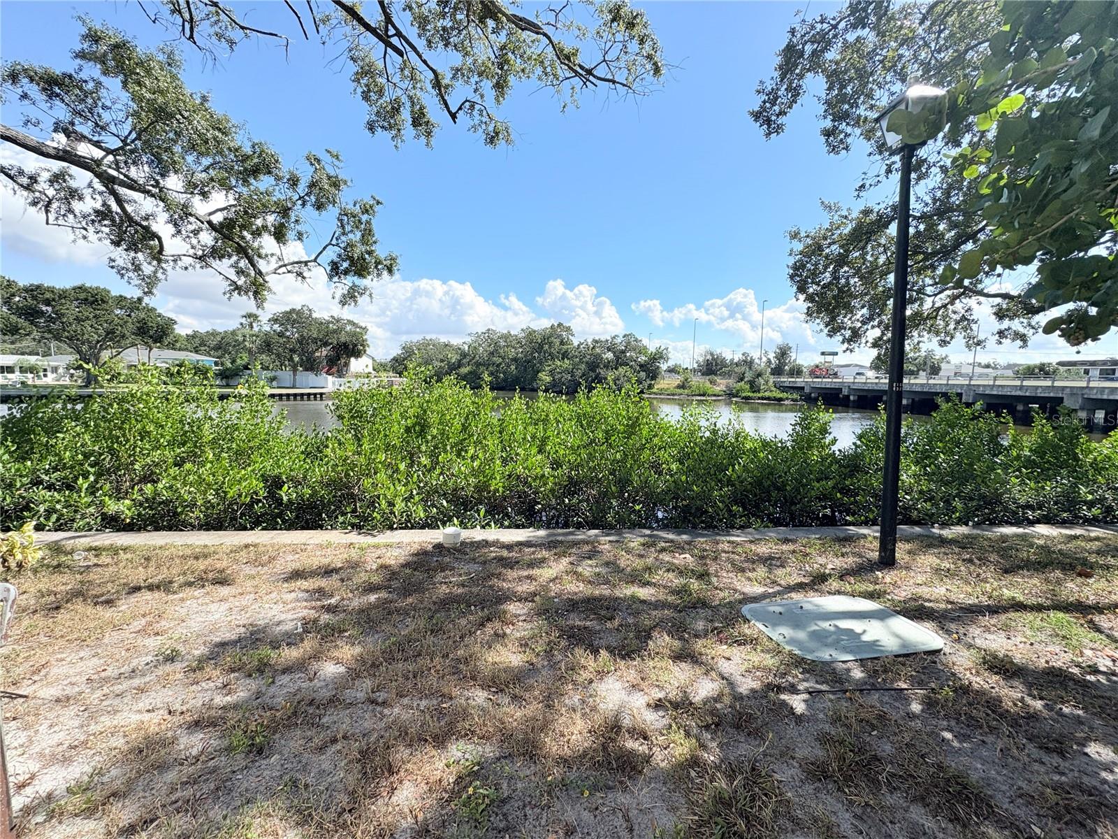 9005 TUDOR DR #H105, TAMPA, FL, 33615