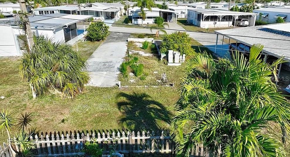 216 CAPTAINS WALK, NORTH FORT MYERS, FL, 33917