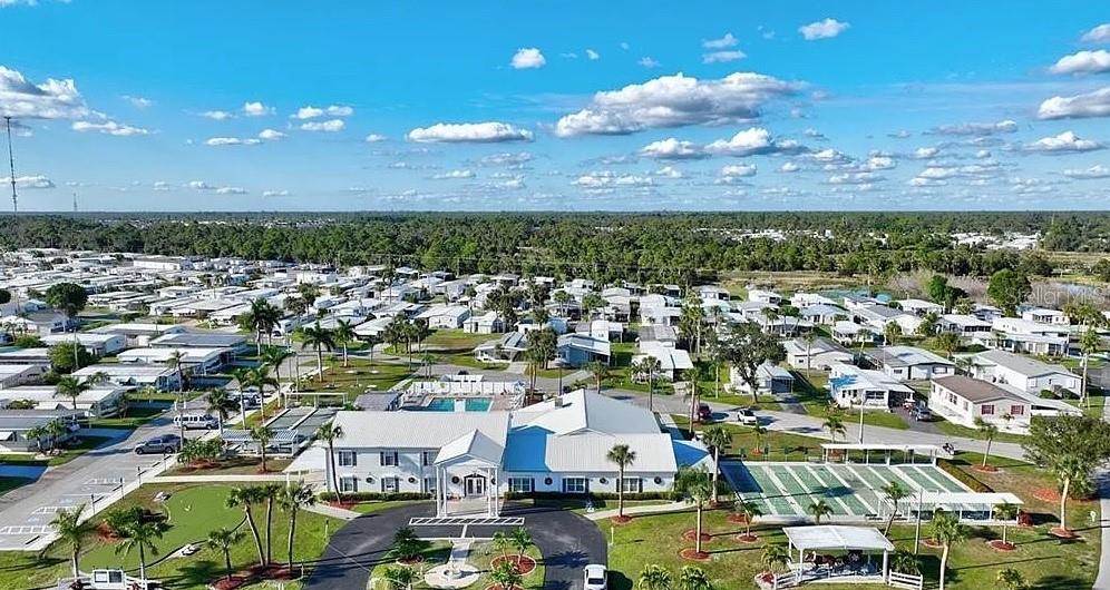 216 CAPTAINS WALK, NORTH FORT MYERS, FL, 33917