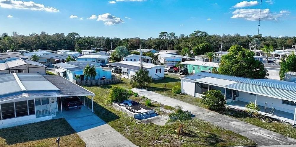 216 CAPTAINS WALK, NORTH FORT MYERS, FL, 33917