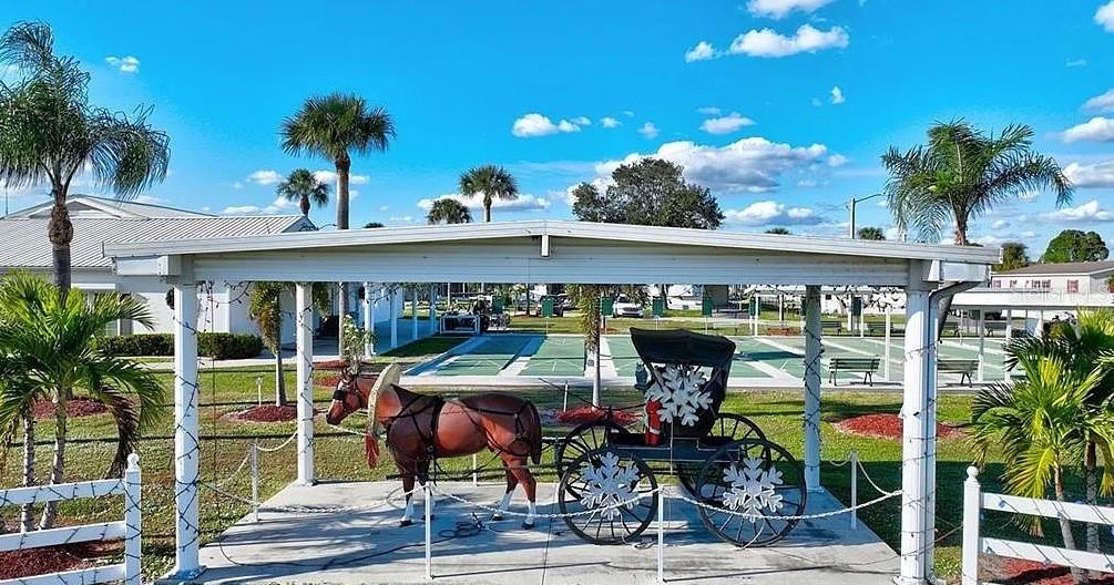 216 CAPTAINS WALK, NORTH FORT MYERS, FL, 33917