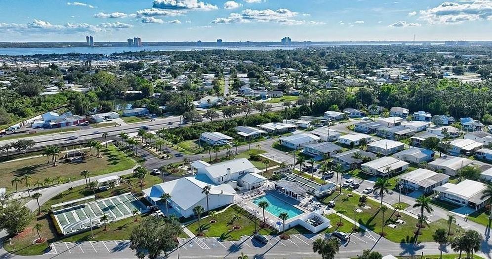 216 CAPTAINS WALK, NORTH FORT MYERS, FL, 33917